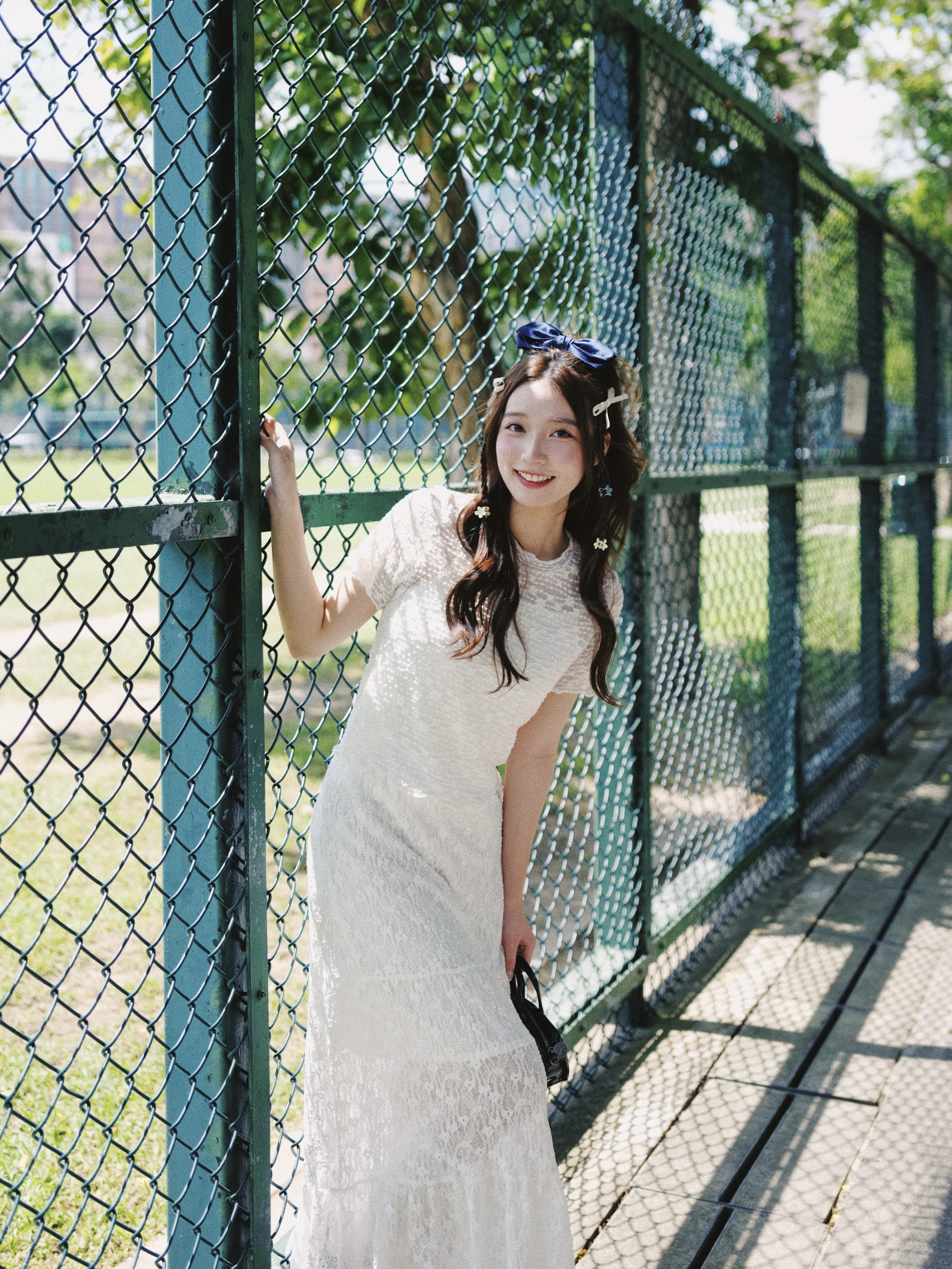 兩色 / 彈力透膚小花短袖上衣 / Elastic Floral Guipure Sheer Top