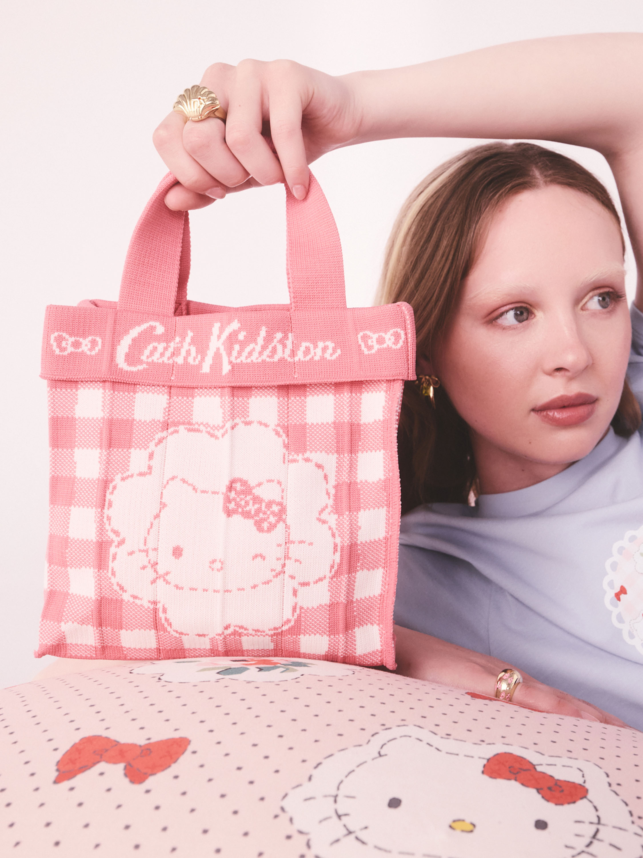 Cath Kidston × Hello Kitty 紅色針織小手提袋 (Hello Kitty Gingham Provence)