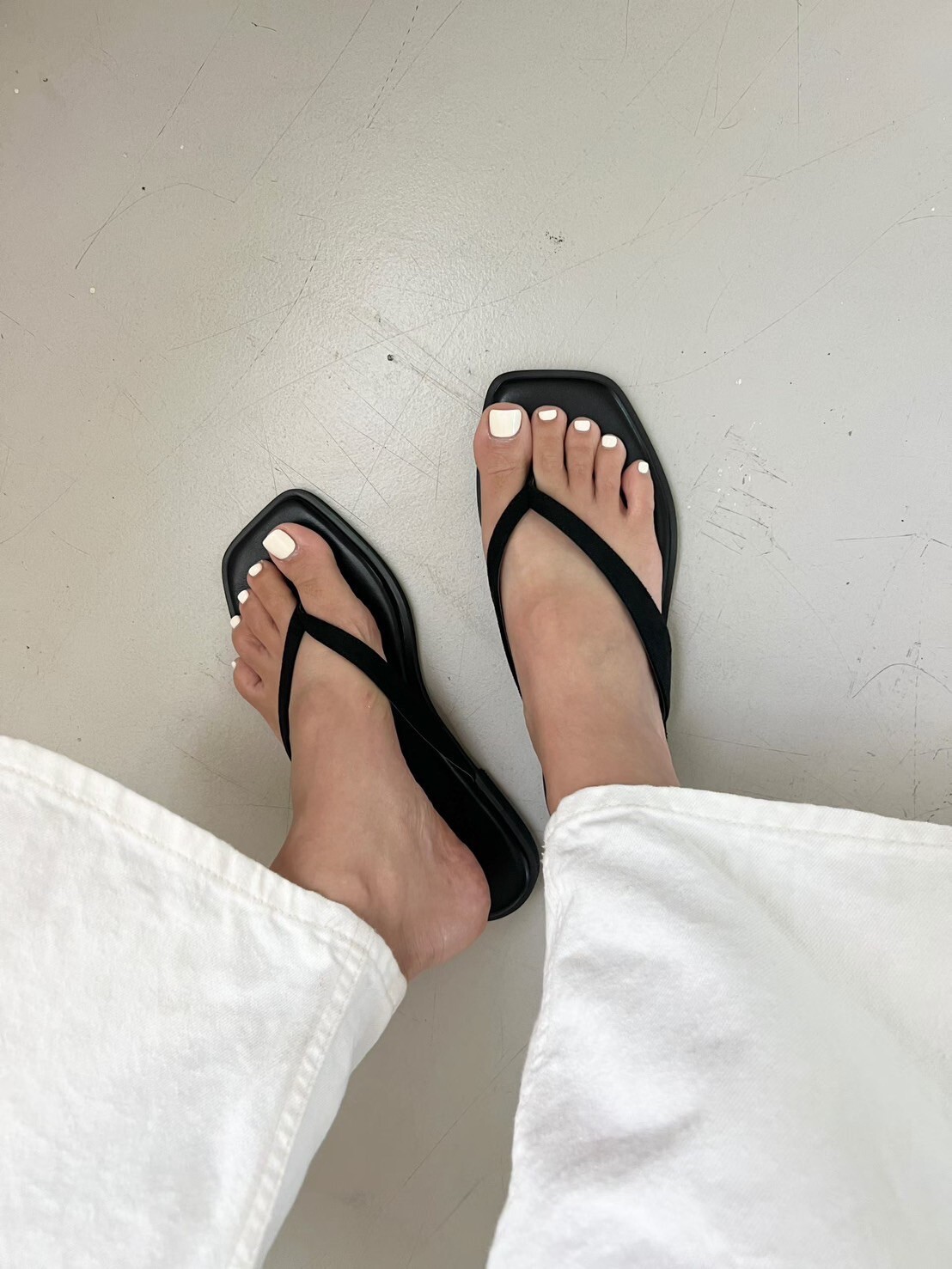 配色夾腳造型小方頭平底涼鞋 / 3色