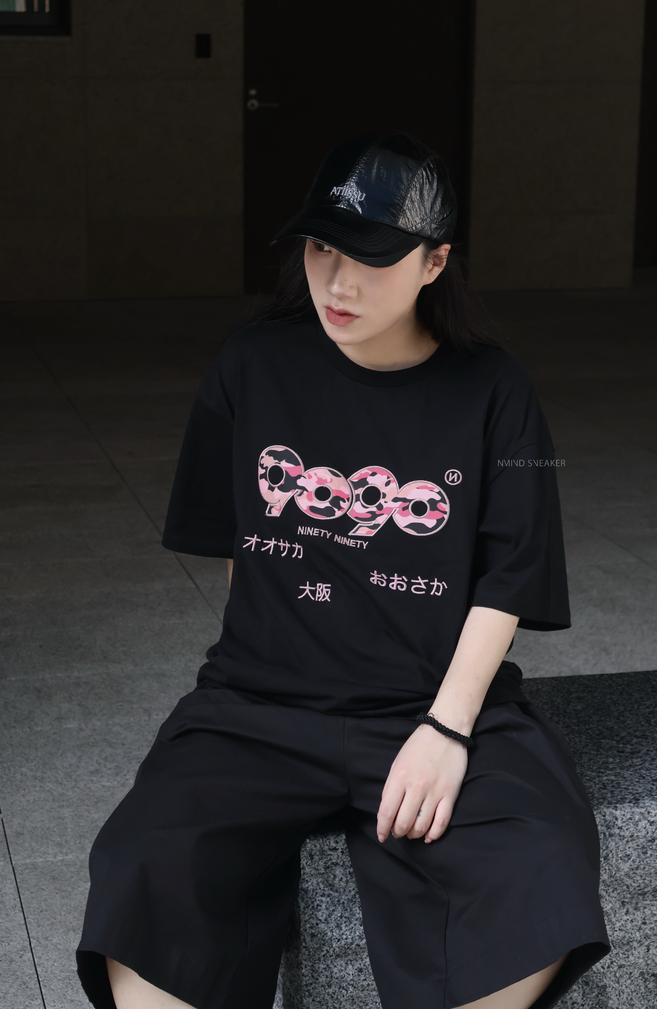 <快速出貨> 9090大阪開幕限定 短踢 黑/白