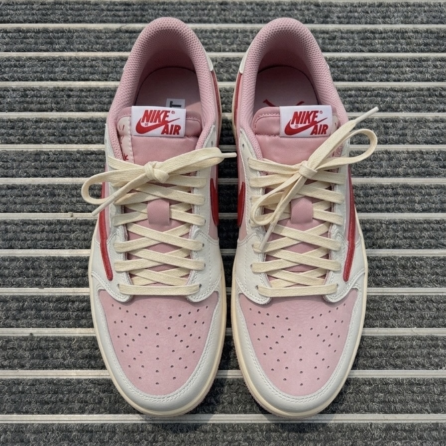 NIKE JORDAN 1 LOW OG X TRAVIS SCOTT 粉色 倒鉤 聯名款 TROPICAL PINK 男鞋 IQ7604-101