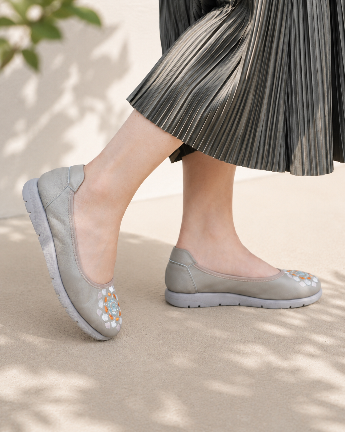 Midsummer Flowers- grey