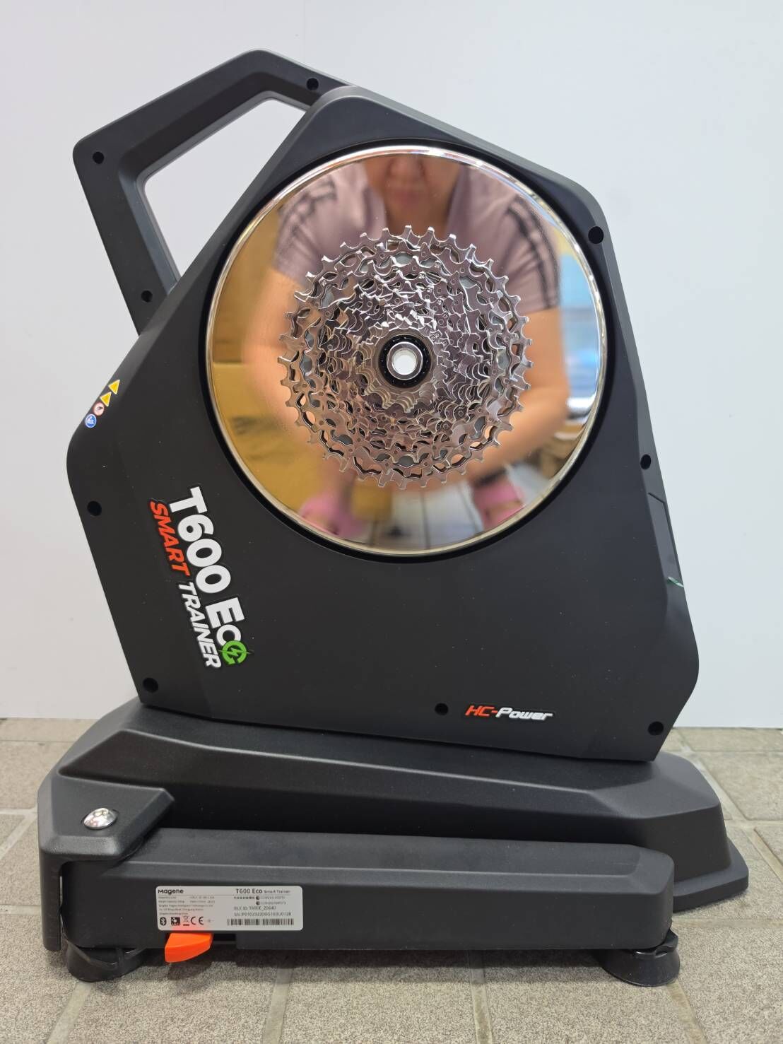 ( 送地墊.前輪頂高器.止汗帶) MAGENE邁金 T600 Eco 智慧訓練台+SRAM XDR 棘輪座+SRAM RIVAL 飛輪11-36T 最大功率:2800W 最大模擬坡度:27% 功率精準度:+1% 訓練台重量:15.7KG,