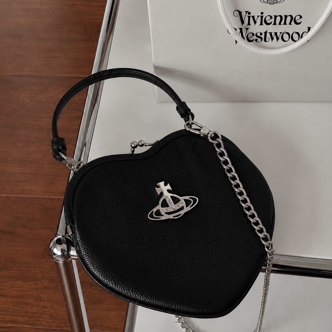 （預購）Vivienne Westwood 西太后 愛心皮革鏈條包 手拿包 斜背包