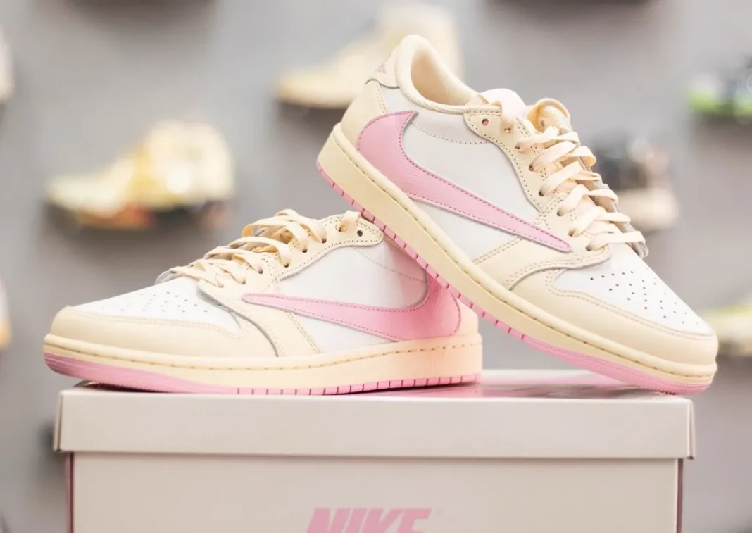 Travis Scott x Nike Air Jordan 1 Low OG  "Muslin Pink" 奶底粉勾 粉倒鉤 IQ7604100