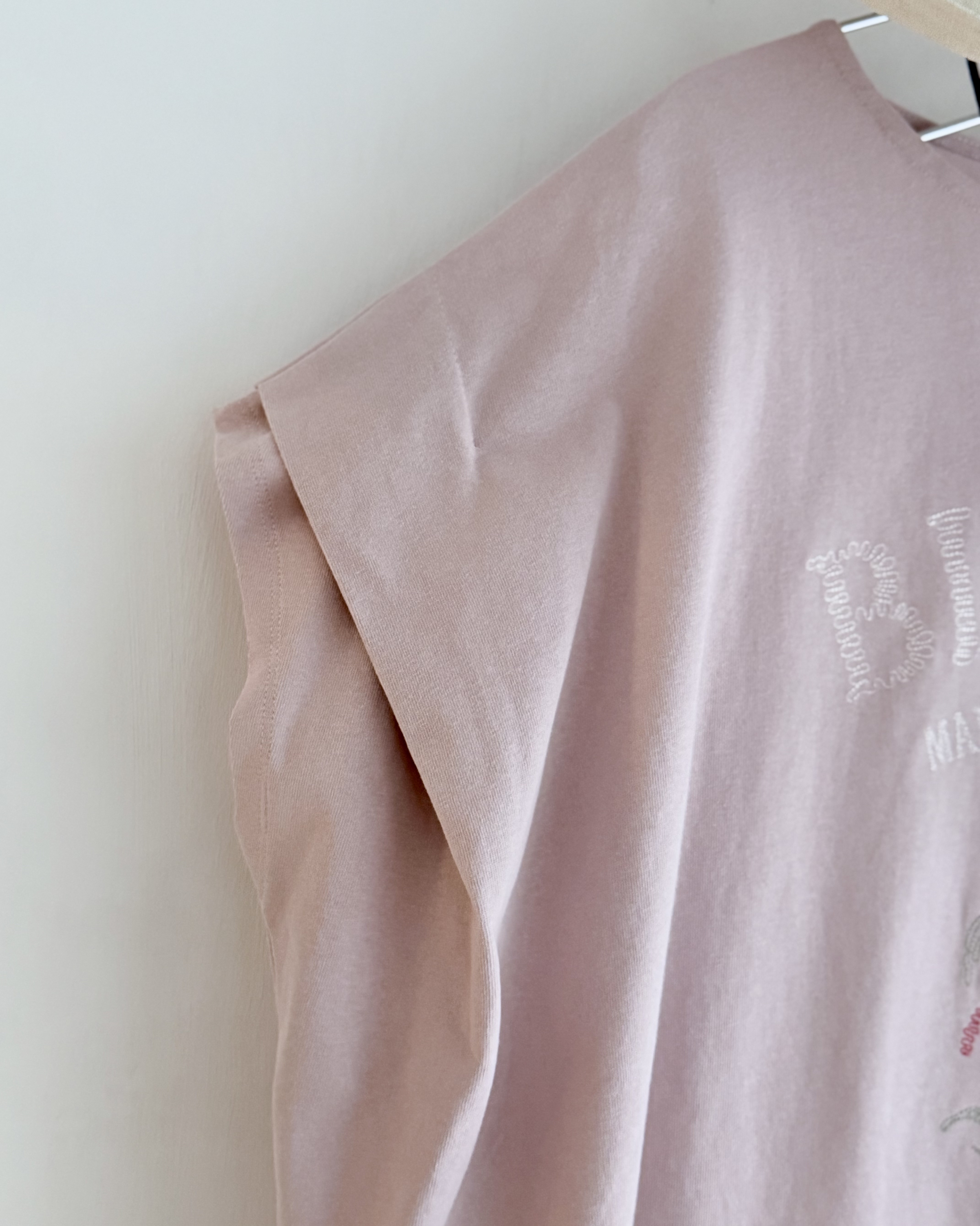 LUPILIEN 粉紅色刺繡圓領top