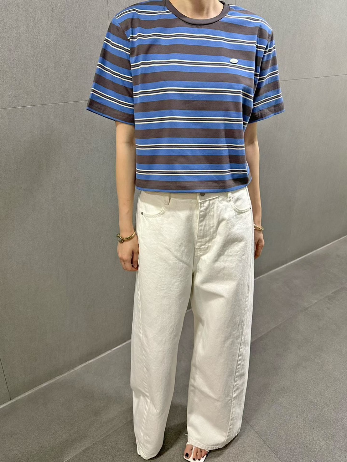 咖條紋短T