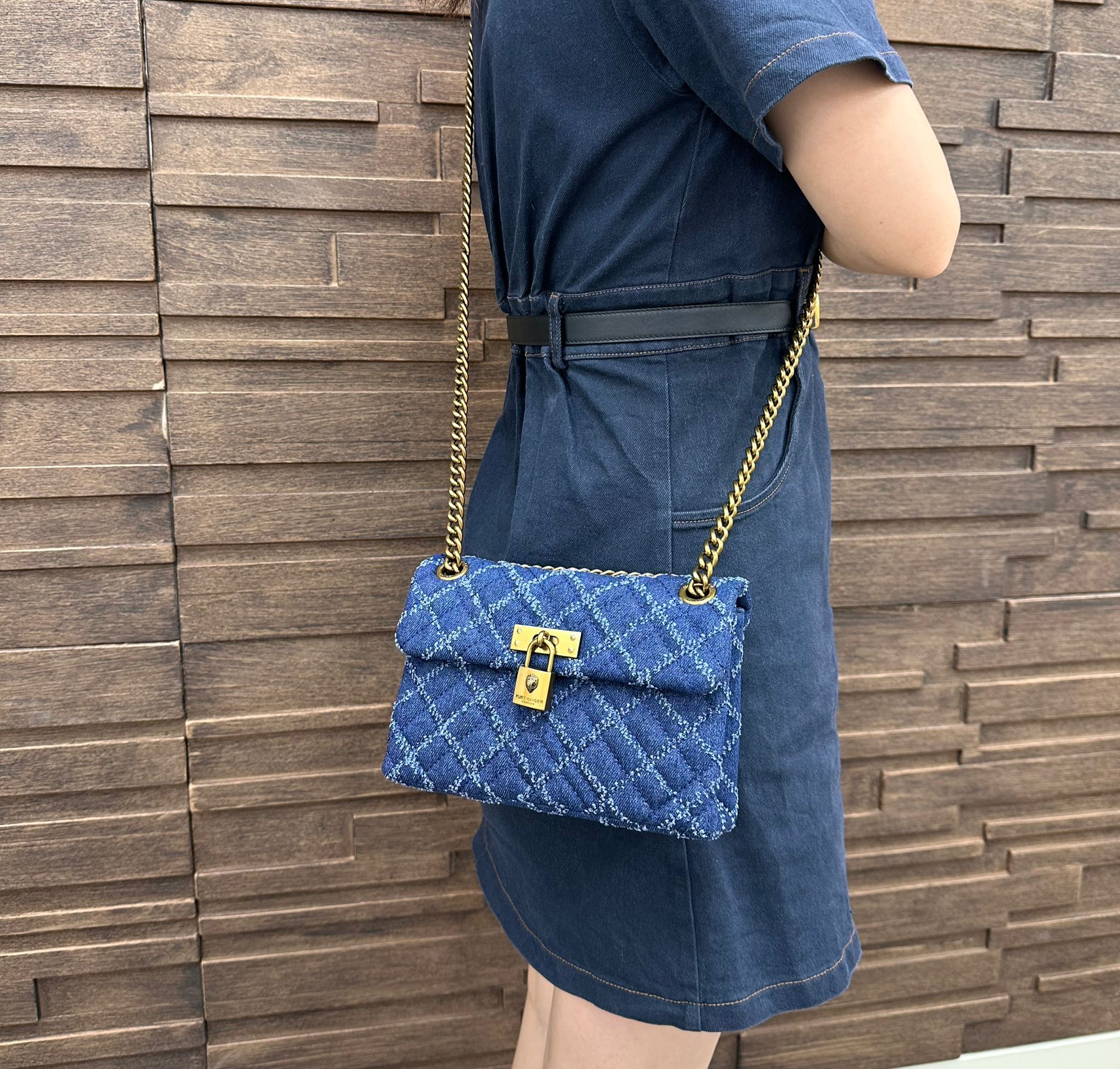 LYS01849 英國人氣Kurt Geiger 菱格牛仔布鏈條兩用袋