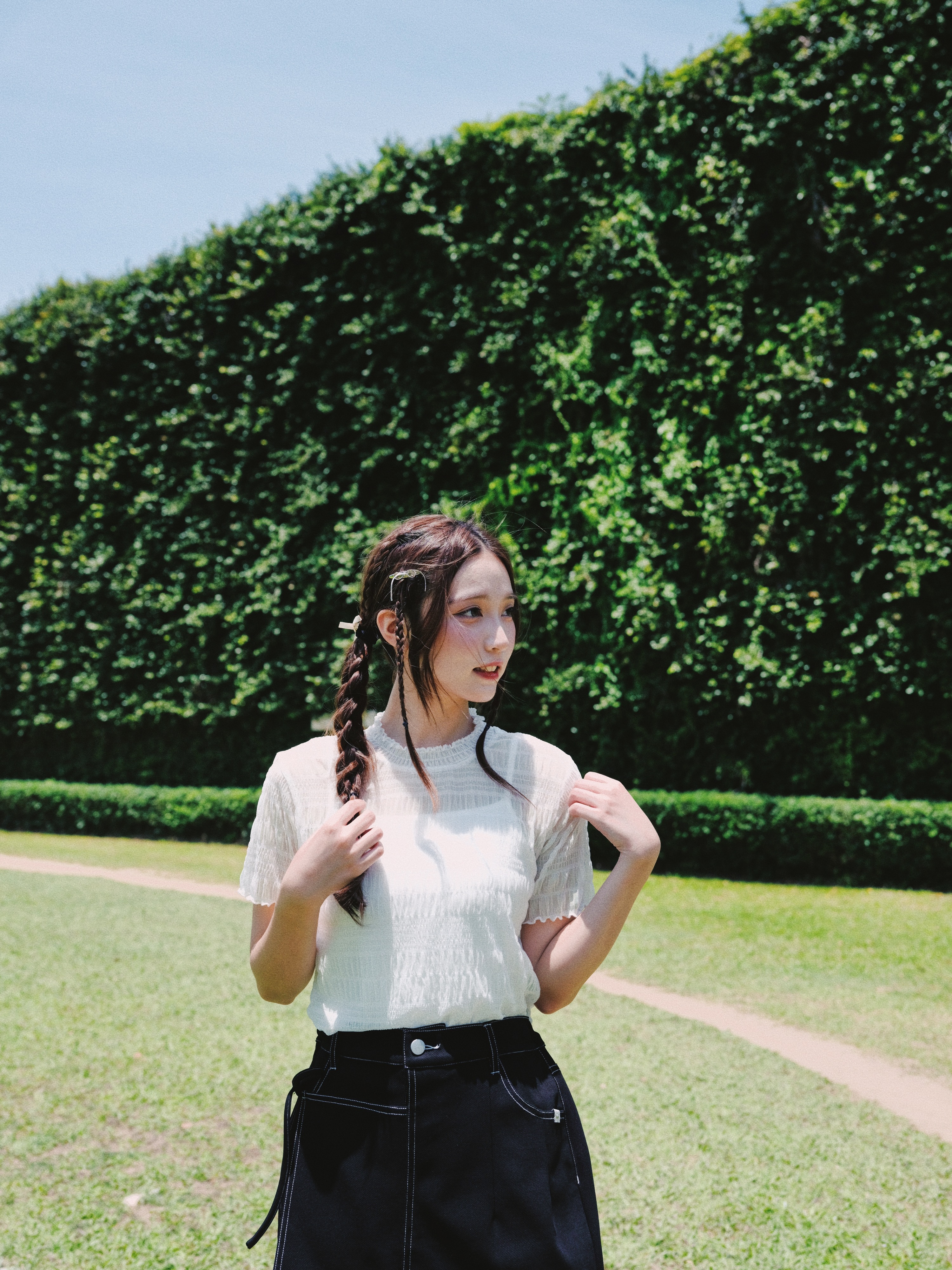 兩色 / 透膚磨砂感壓皺短袖上衣 / Gauzy Crinkled Sheer Top