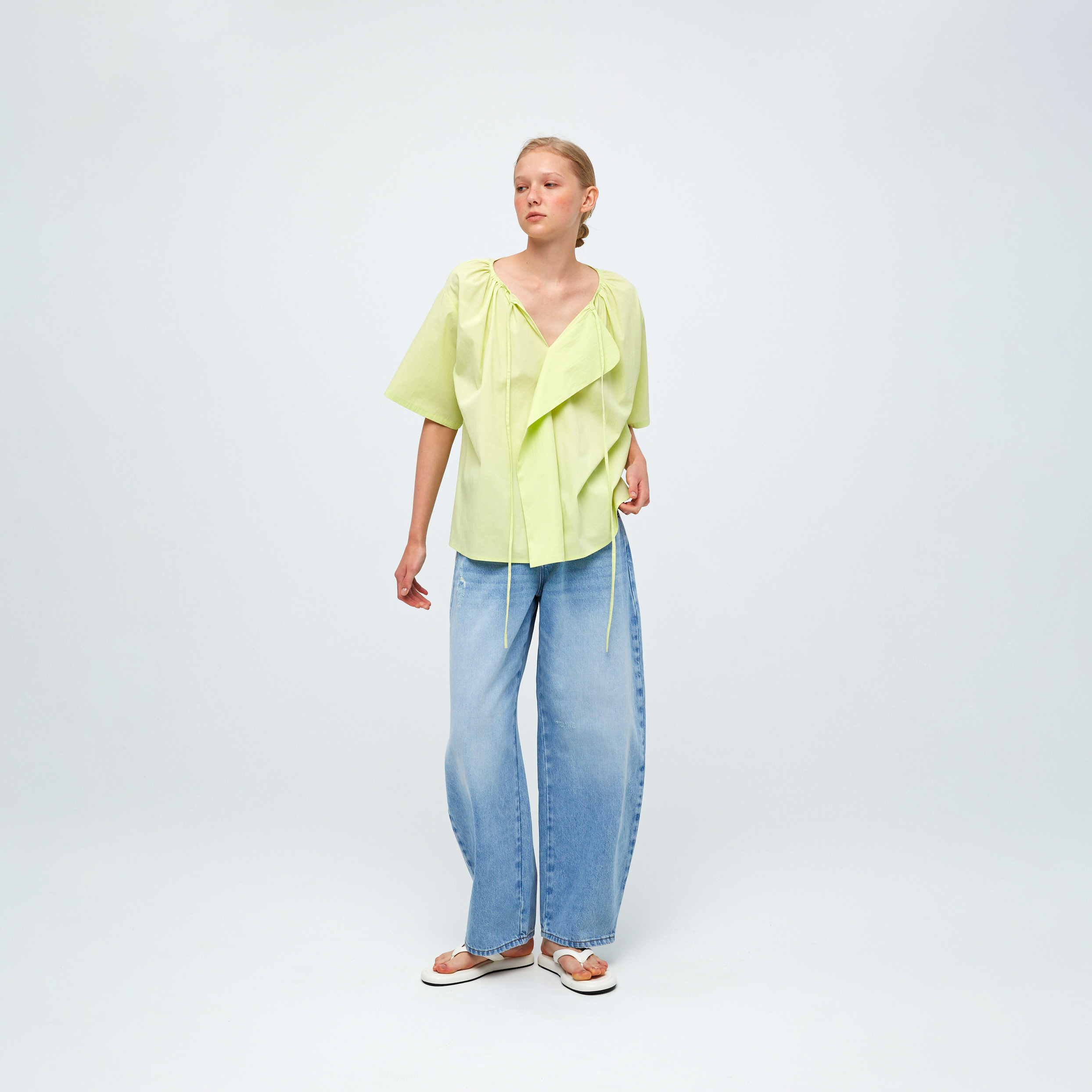 10 MOOn Crinkled Paper-Touch Blouse