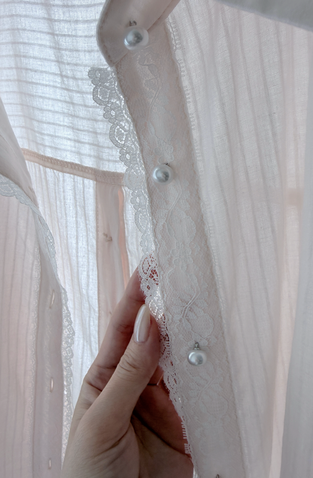 *BJ2 MADE SERIES* PEARL WHISPER LACE-TRIMMED SHEER SHIRT OUTER 260602
