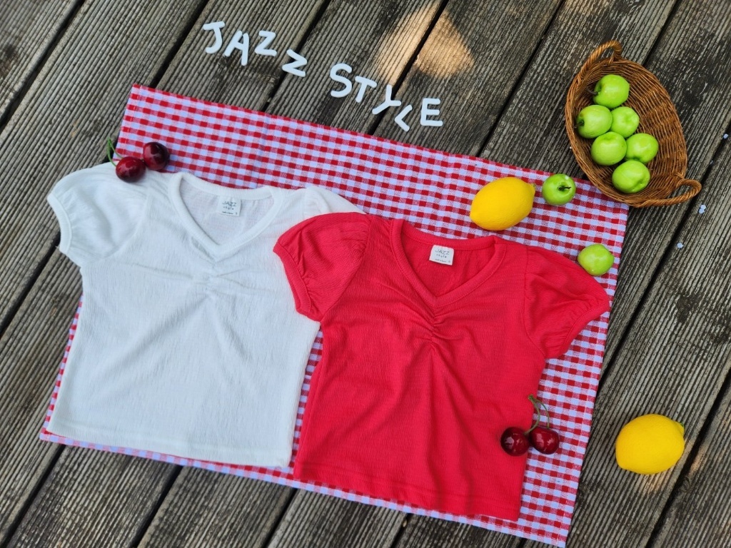 正韓夏JAZZ 兩色抓皺蕾絲愛心上衣