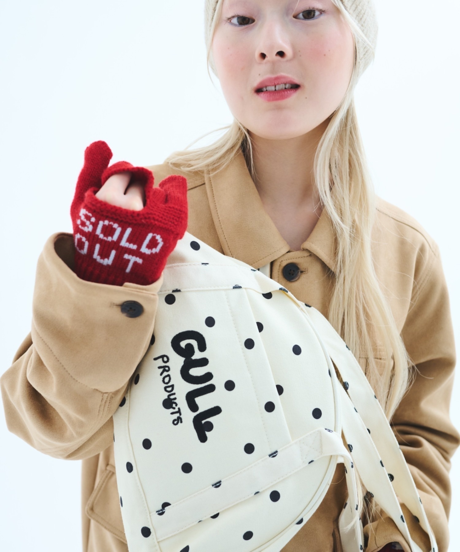 Common Gull Products. / Boston bag