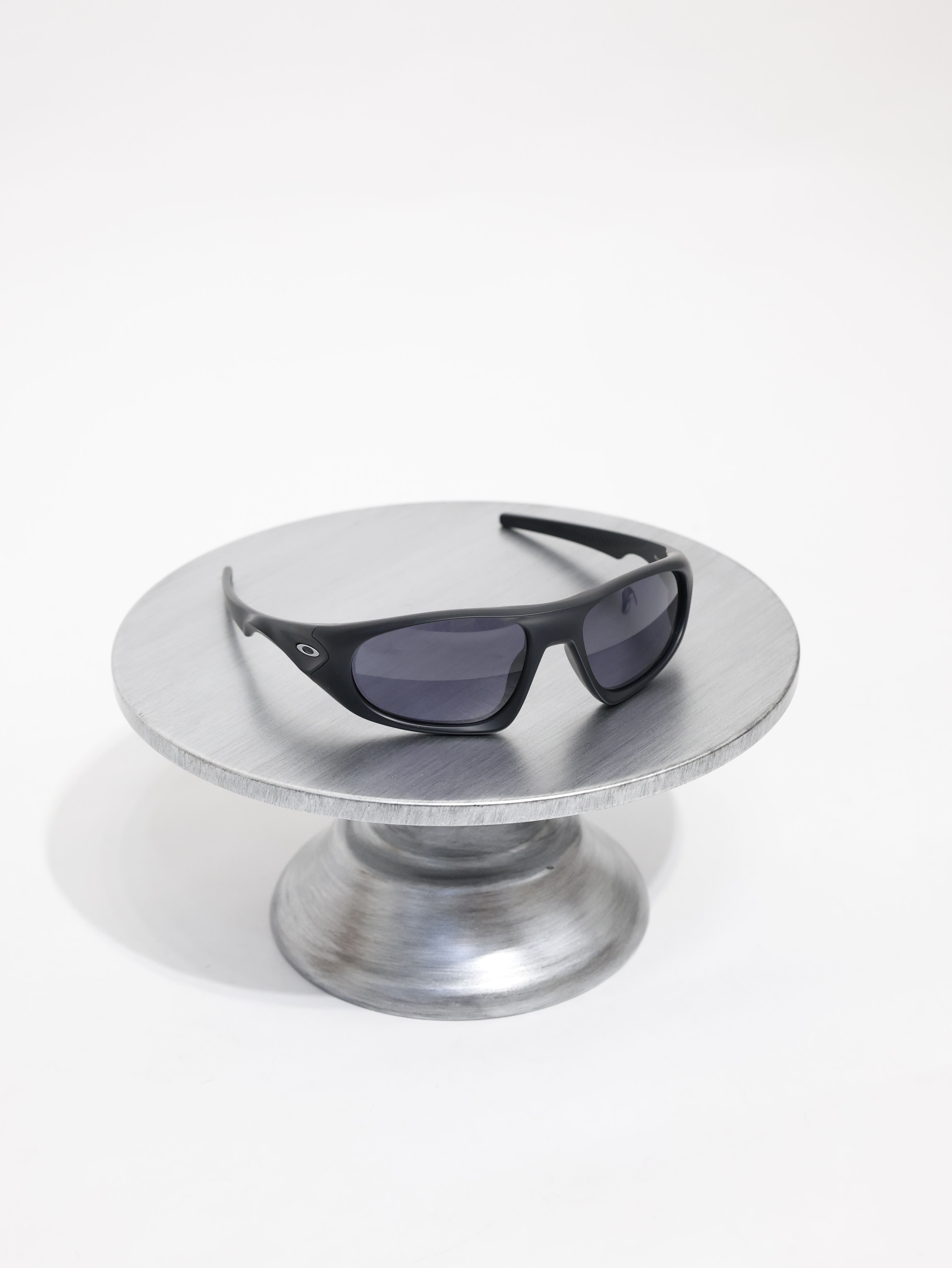 OAKLEY INJECTED UNISEX SUNGLASS 0160