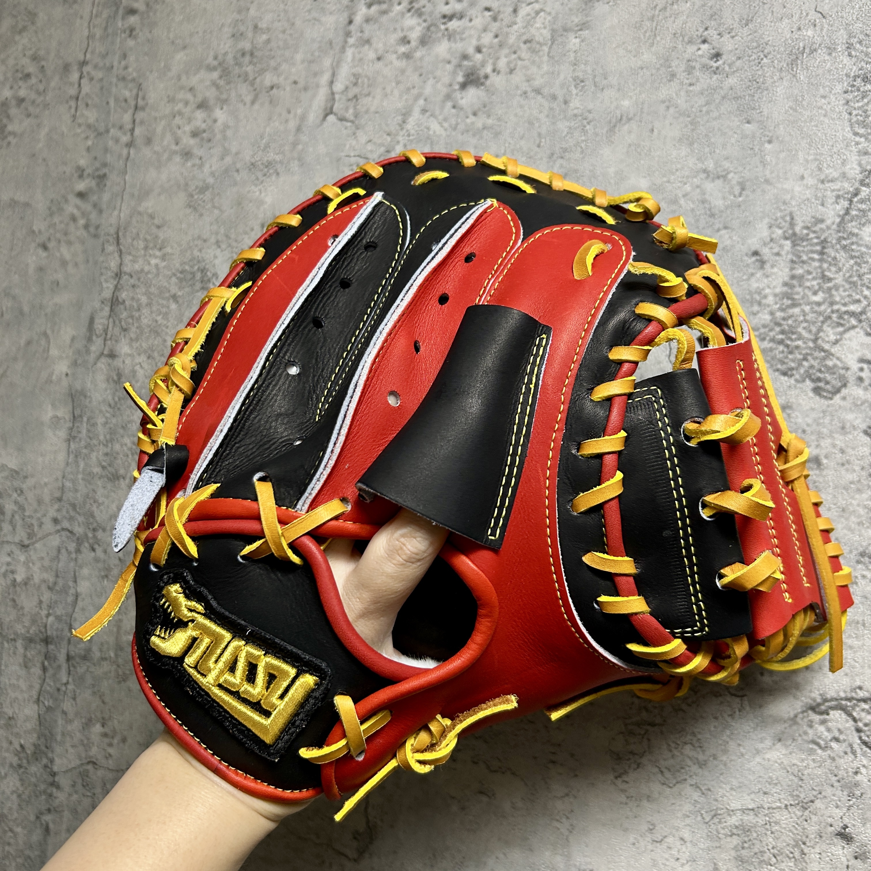 日本職人 Tyssy Craft 暴龍 瘋牛店鋪限定 軟式 捕手手套
