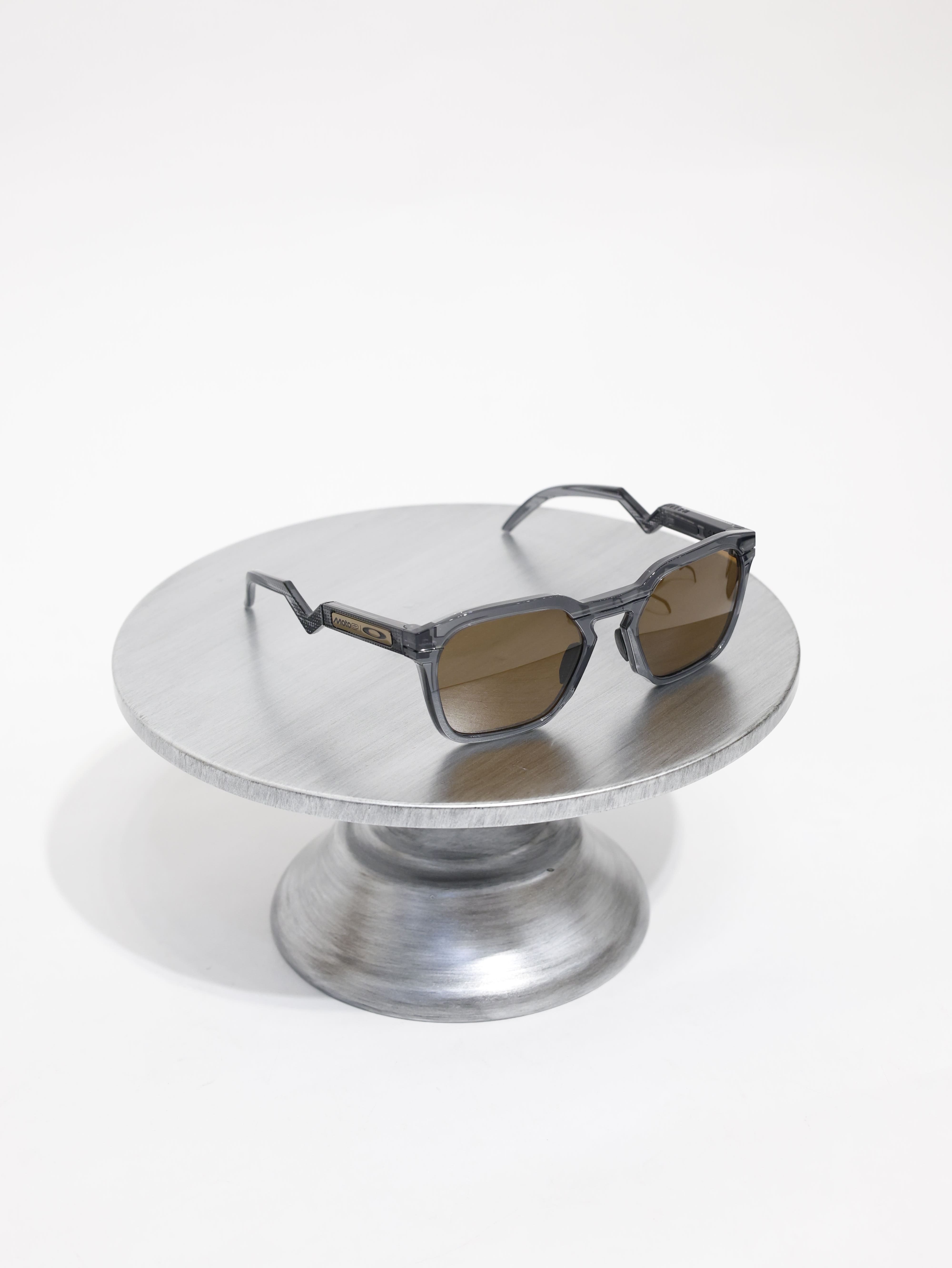OAKLEY INJECTED UNISEX SUNGLASS 0854