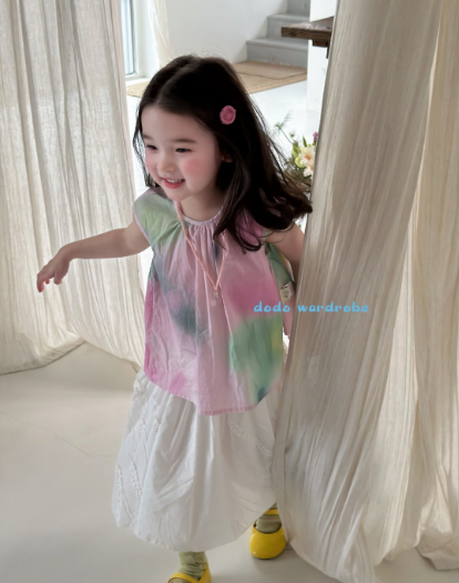 DDC04T116AC   DODO Wardrobe -彩虹糖果油畫風背心