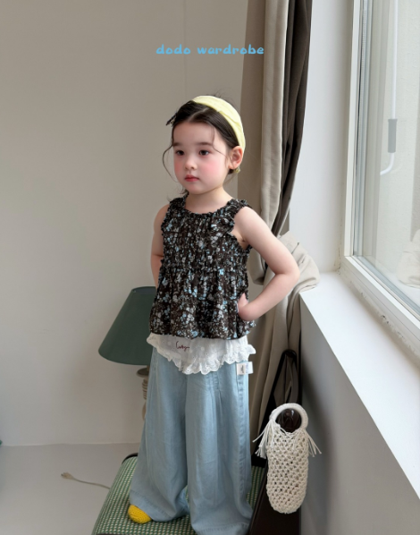 DDC04T069BK  DODO Wardrobe -森系碎花吊帶背心