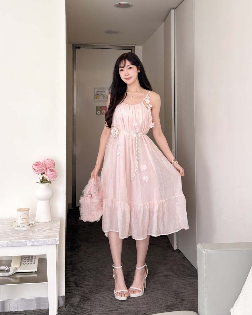 LINA LINA浪漫夢迴純色網紗花朵垂墜枝葉洋裝-柔美粉