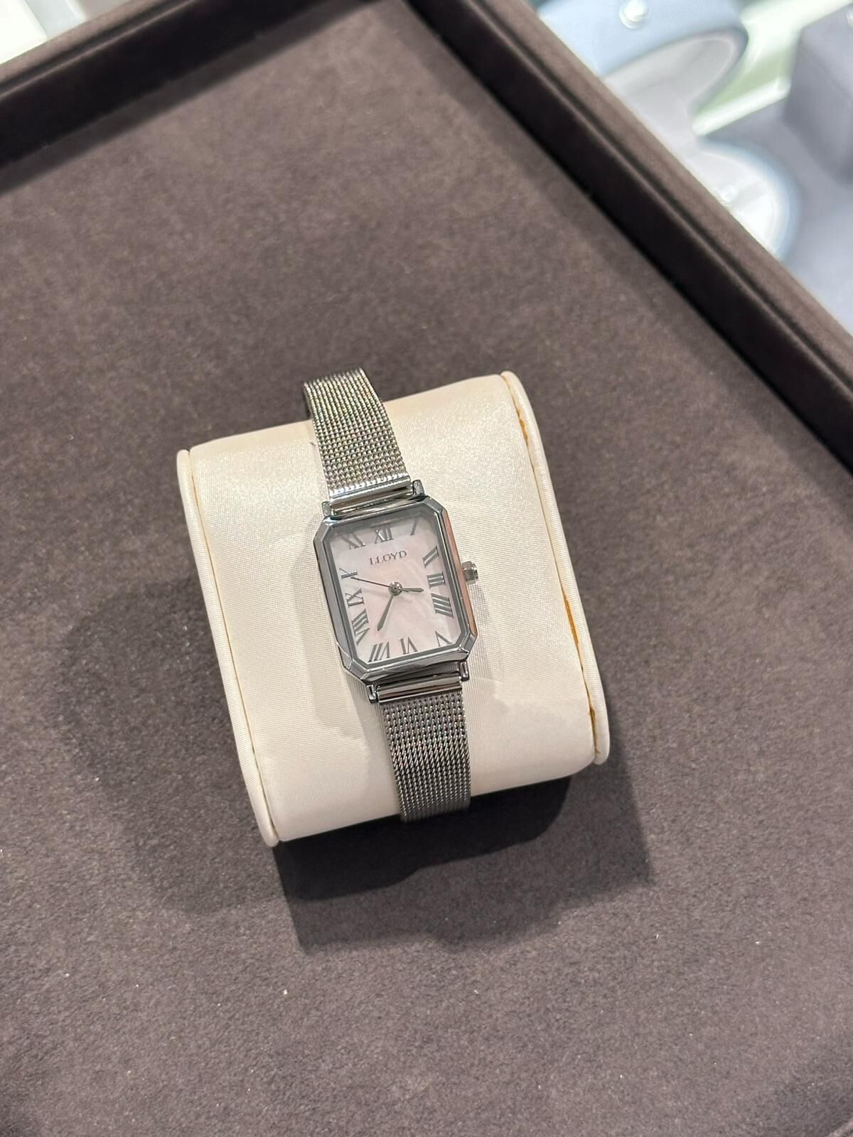 LL05 韓國🇰🇷網紅品牌LLOYD 高級感法式極簡$639 (一口價)