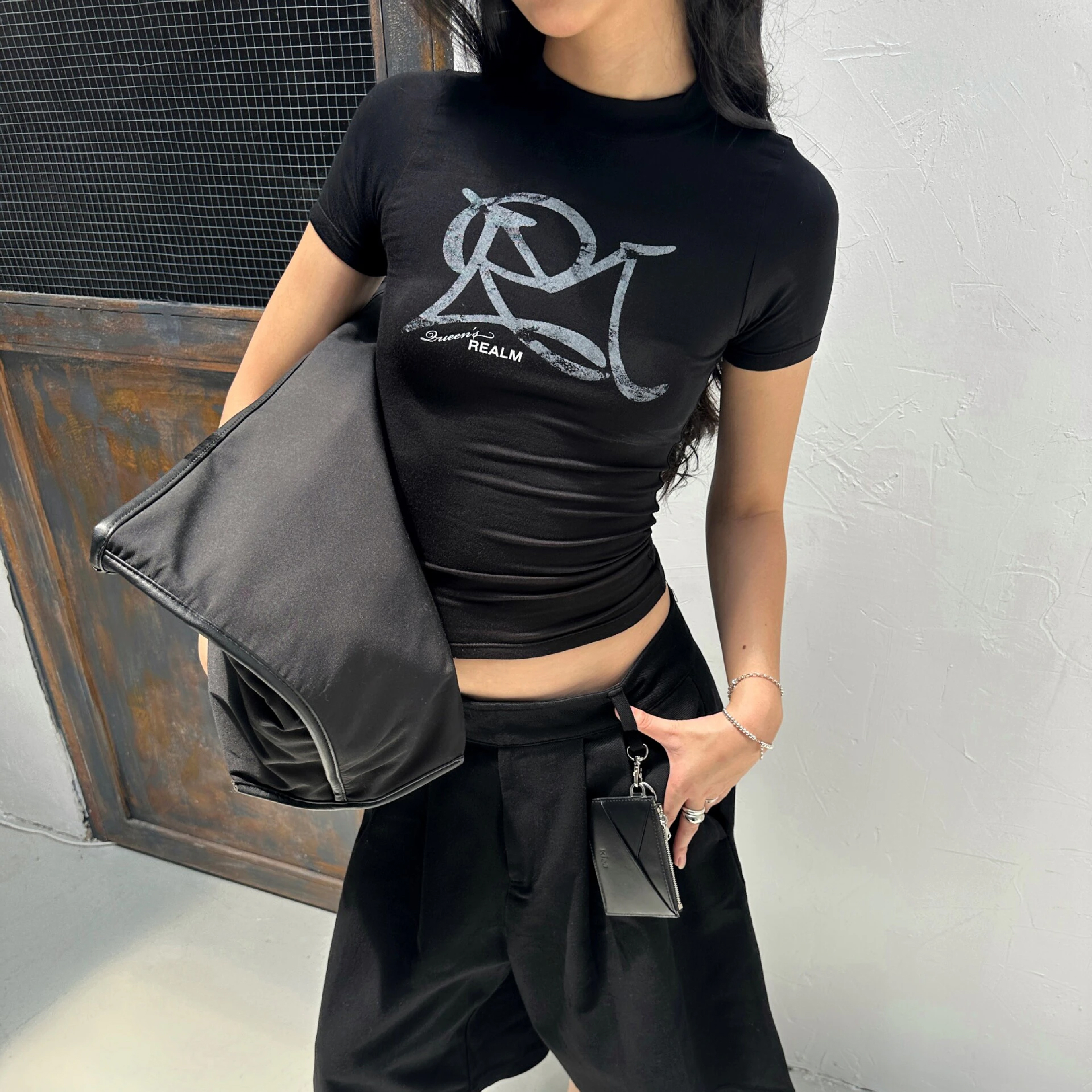 REALM of Icon Queen Tee