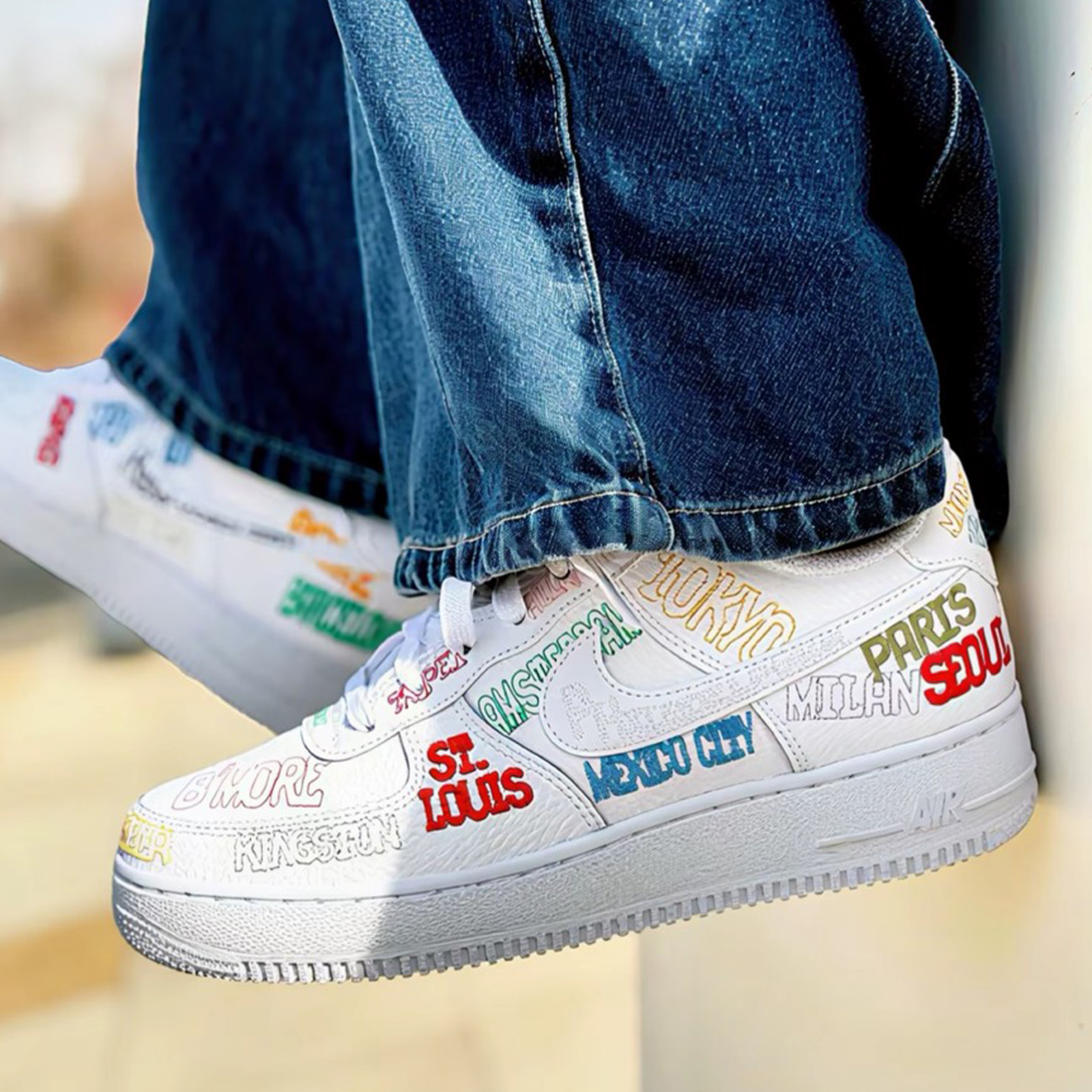 NIKE AIR FORCE 1 "ON TOUR" 世界城市系列 刺繡 滿版 塗鴉 美式 彩色 男鞋 休閒鞋 II1549-100