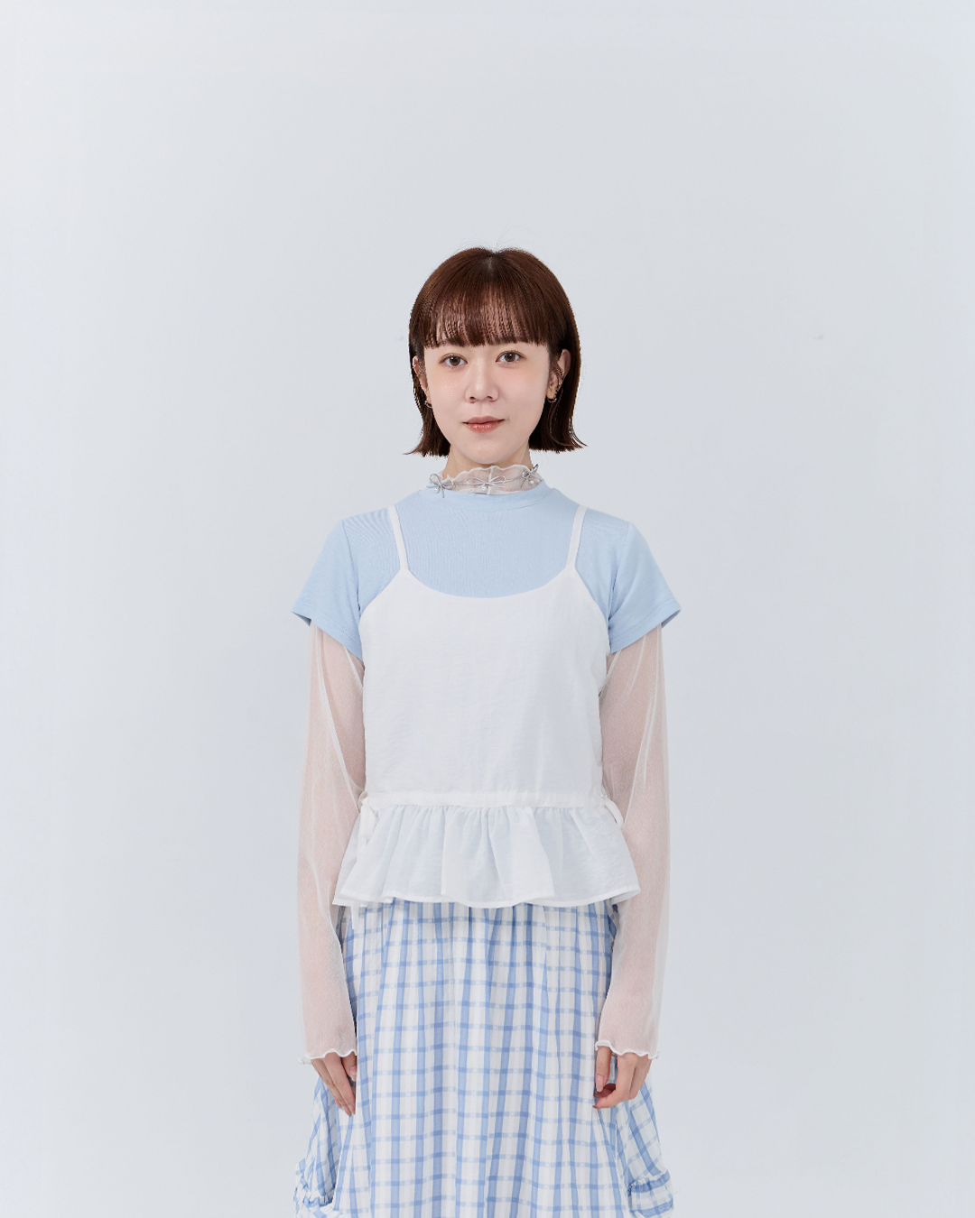 Two-piece short-sleeved top with ruffled hem, available in two colors.【01140089】in stock+pre-order