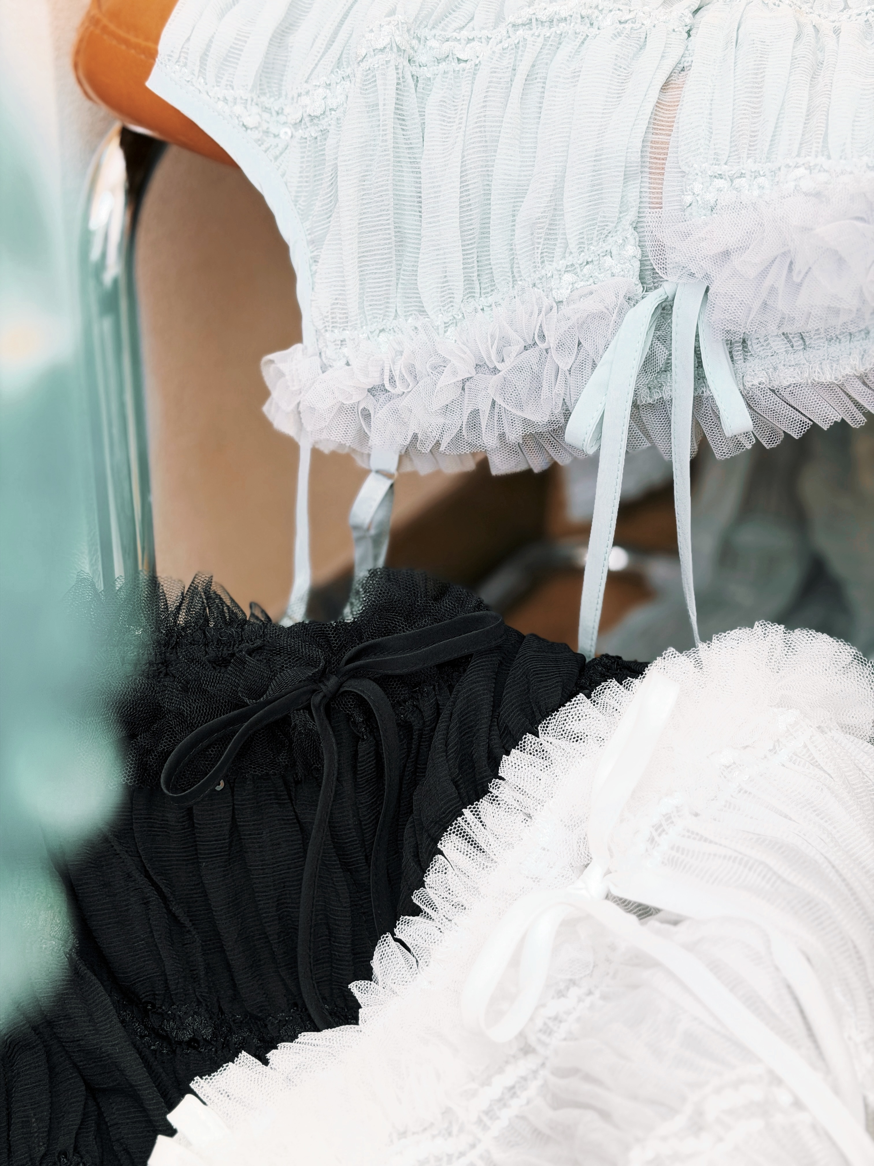 三色 / 星屑網紗層次感長馬甲 / Stardust Sheer Tiered Longline Cami