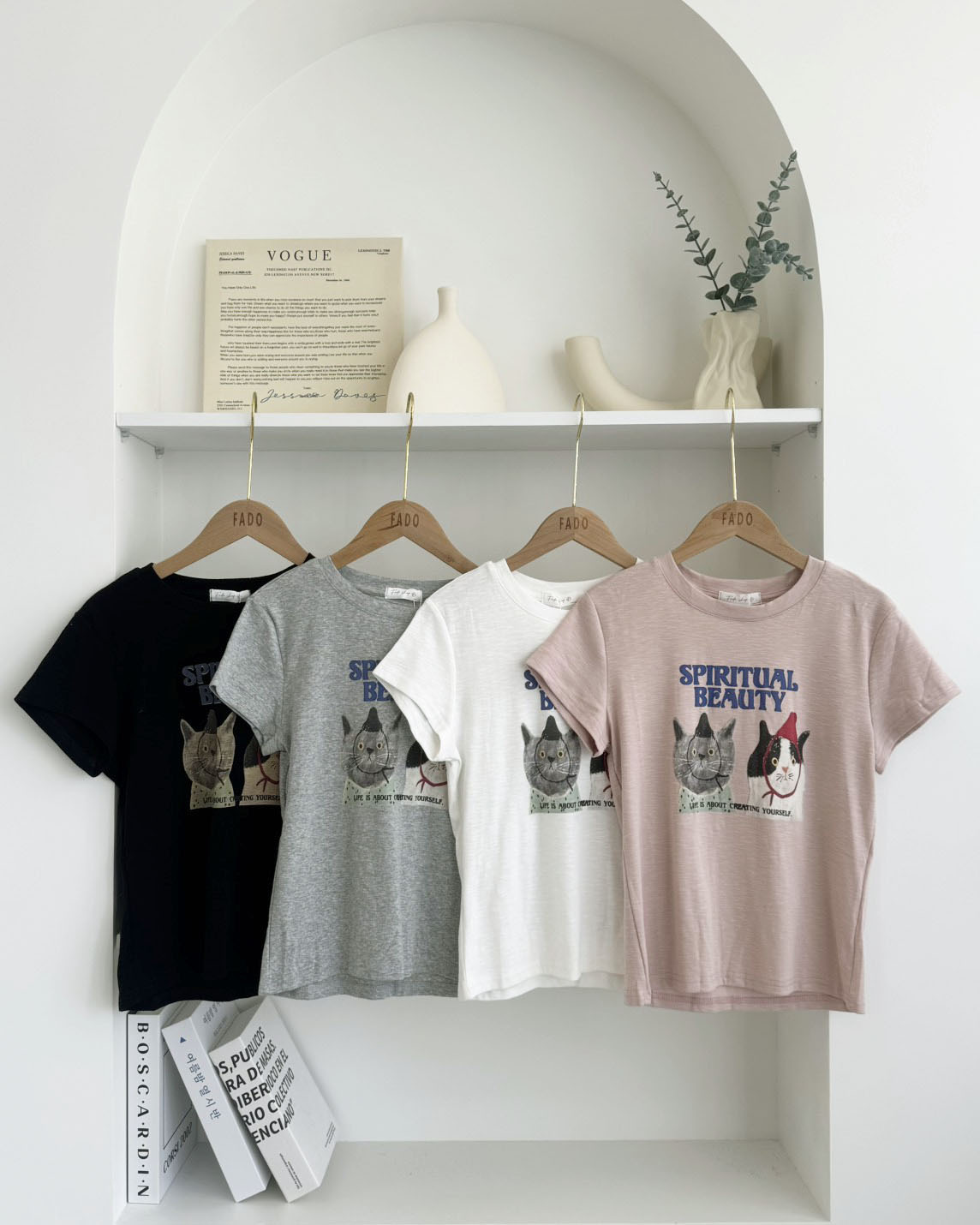 法朵Fado shop｜貓咪派對 🐾 手繪插畫親膚短T 0215156 四色