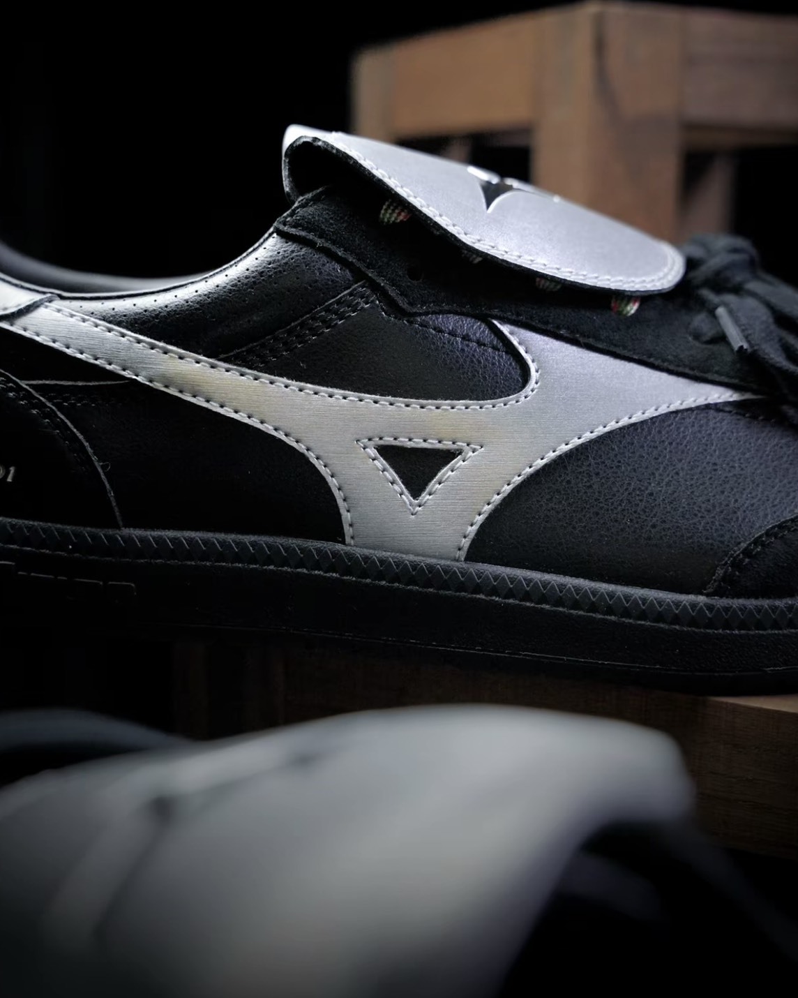 【預購】MIZUNO CT 01 翻蓋鞋舌 黑色 D1GH263801