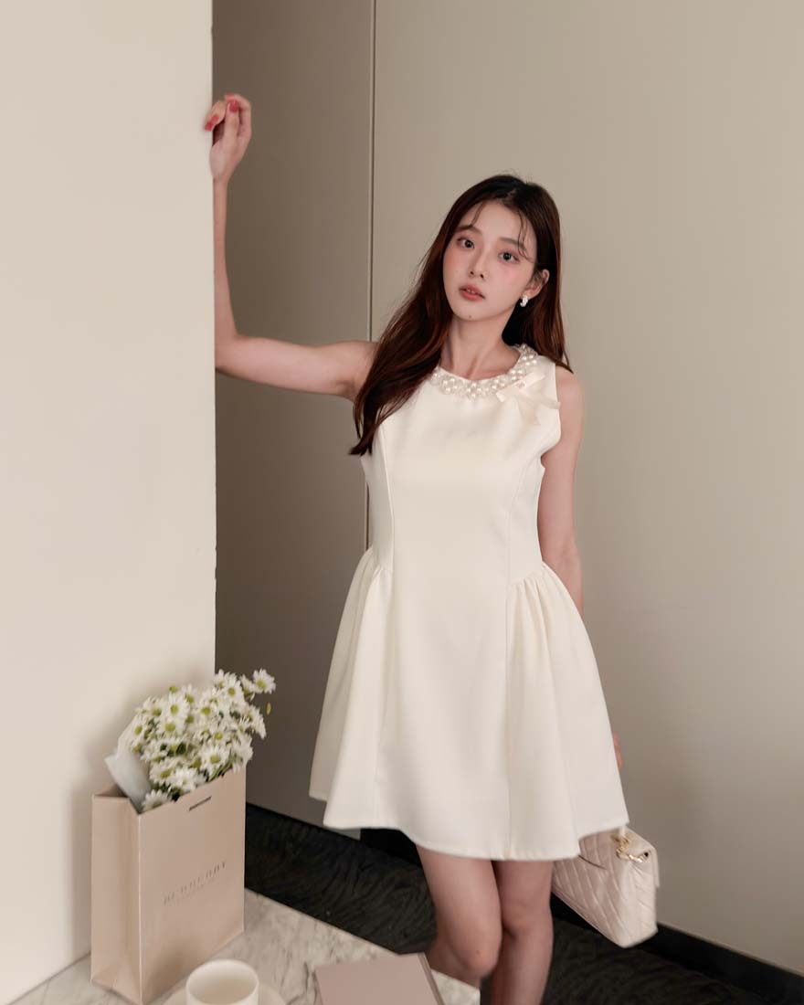LINA LINA耀眼光韻珍珠串珠滾邊蝴蝶結洋裝-貴氣杏M/L