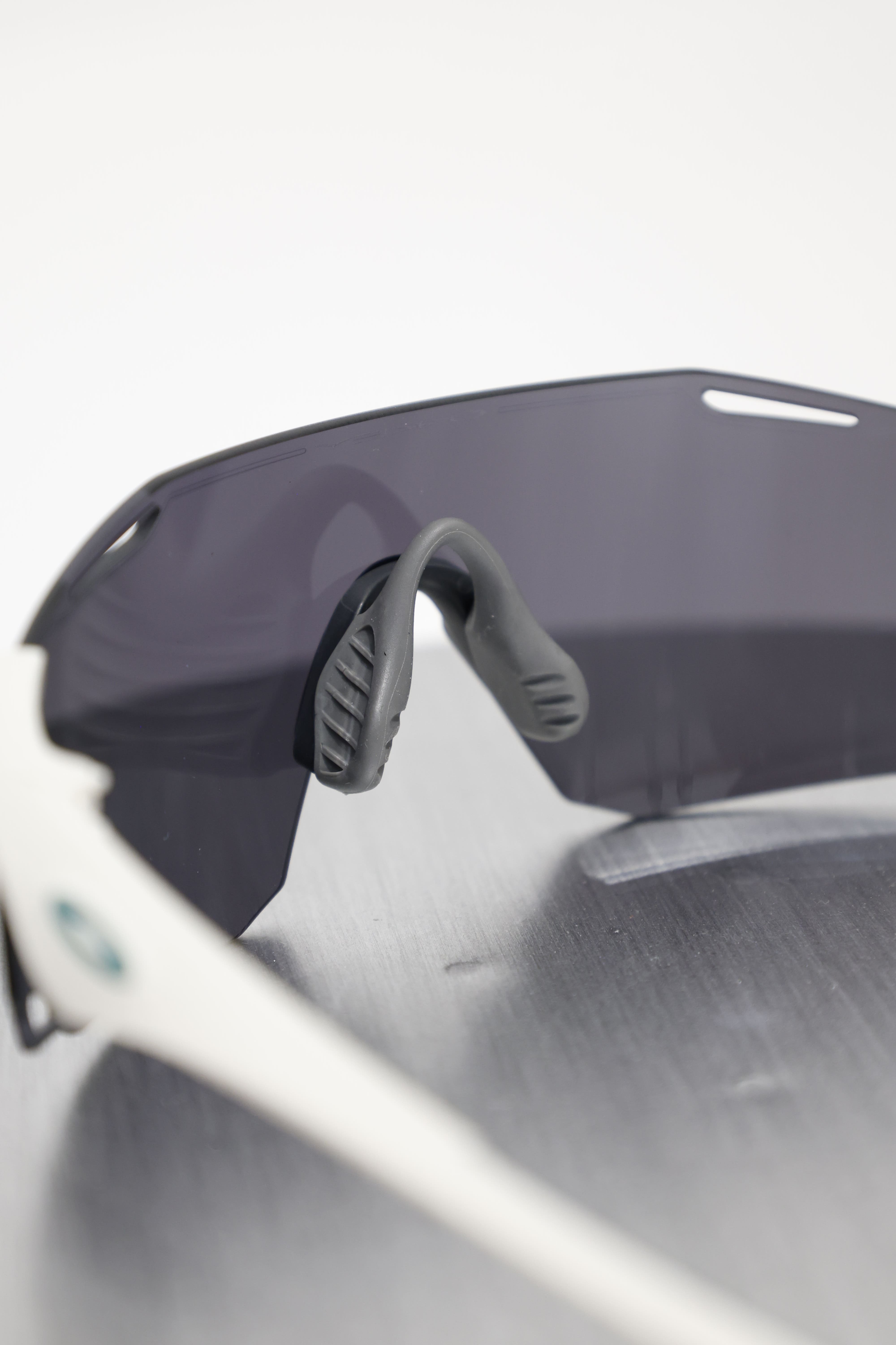 OAKLEY CYBR DYNO 太陽眼鏡 0OO9513D-0539