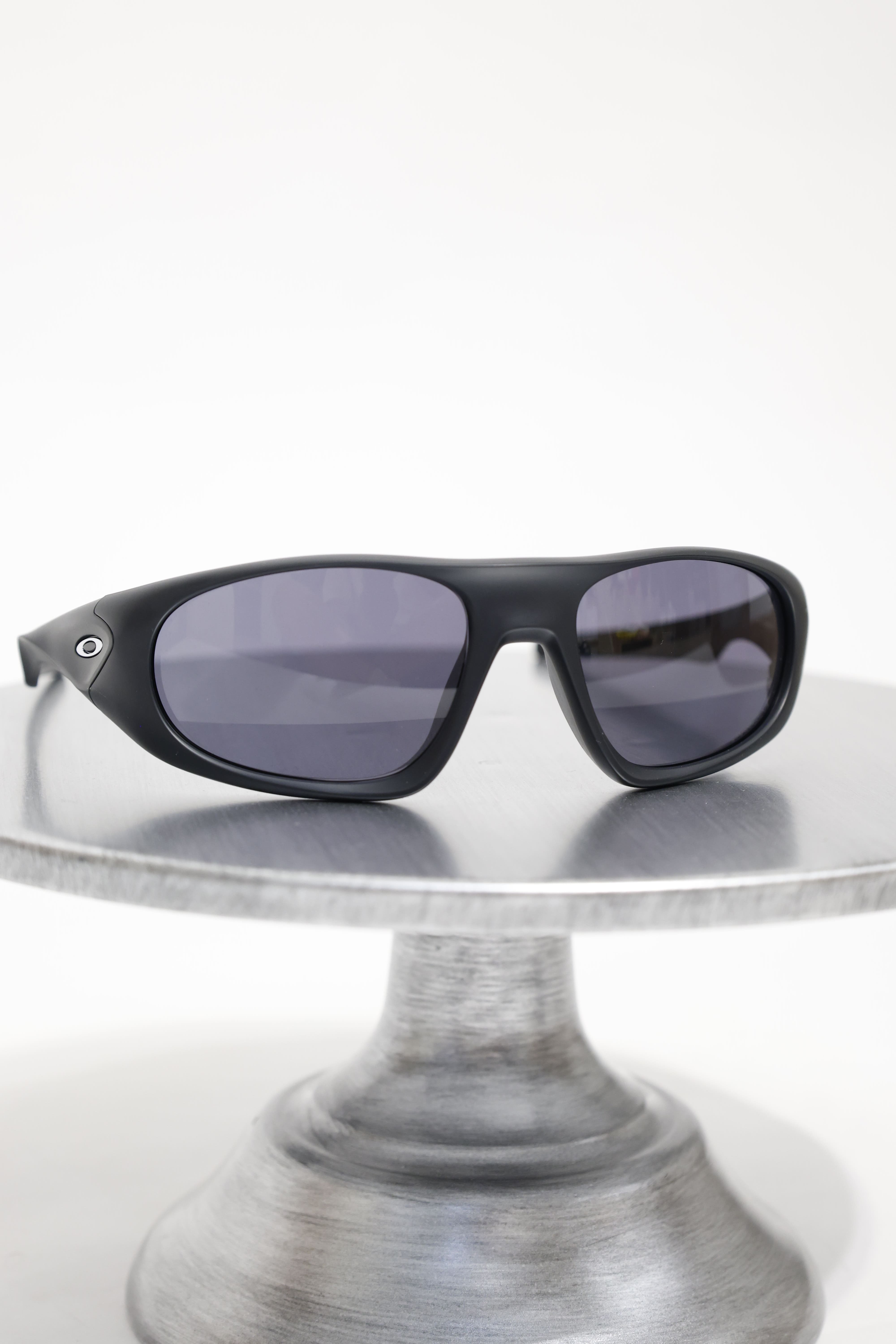 OAKLEY Neoforma 太陽眼鏡 0OO9528-0160