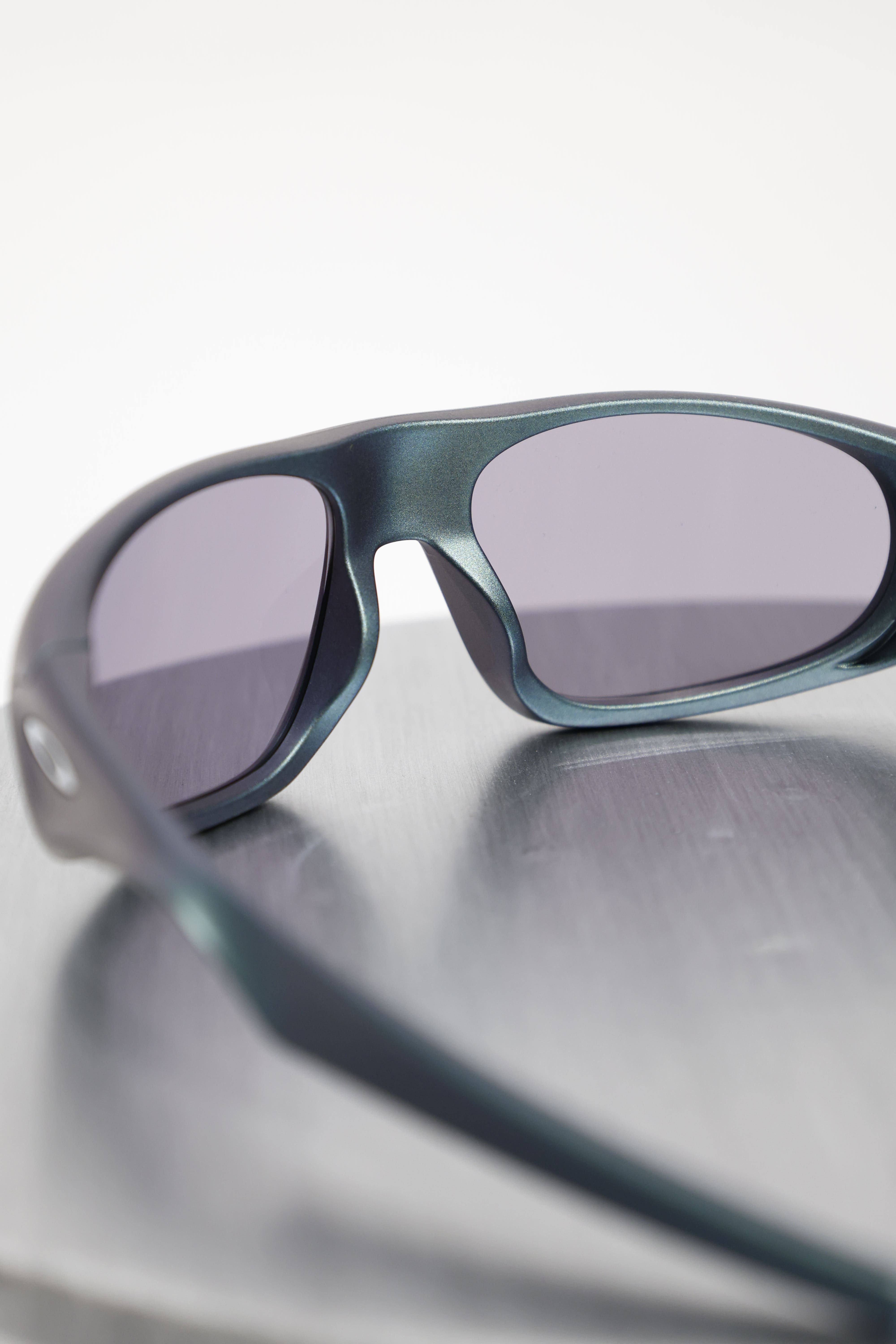 OAKLEY Neoforma 太陽眼鏡 0OO9528-0260