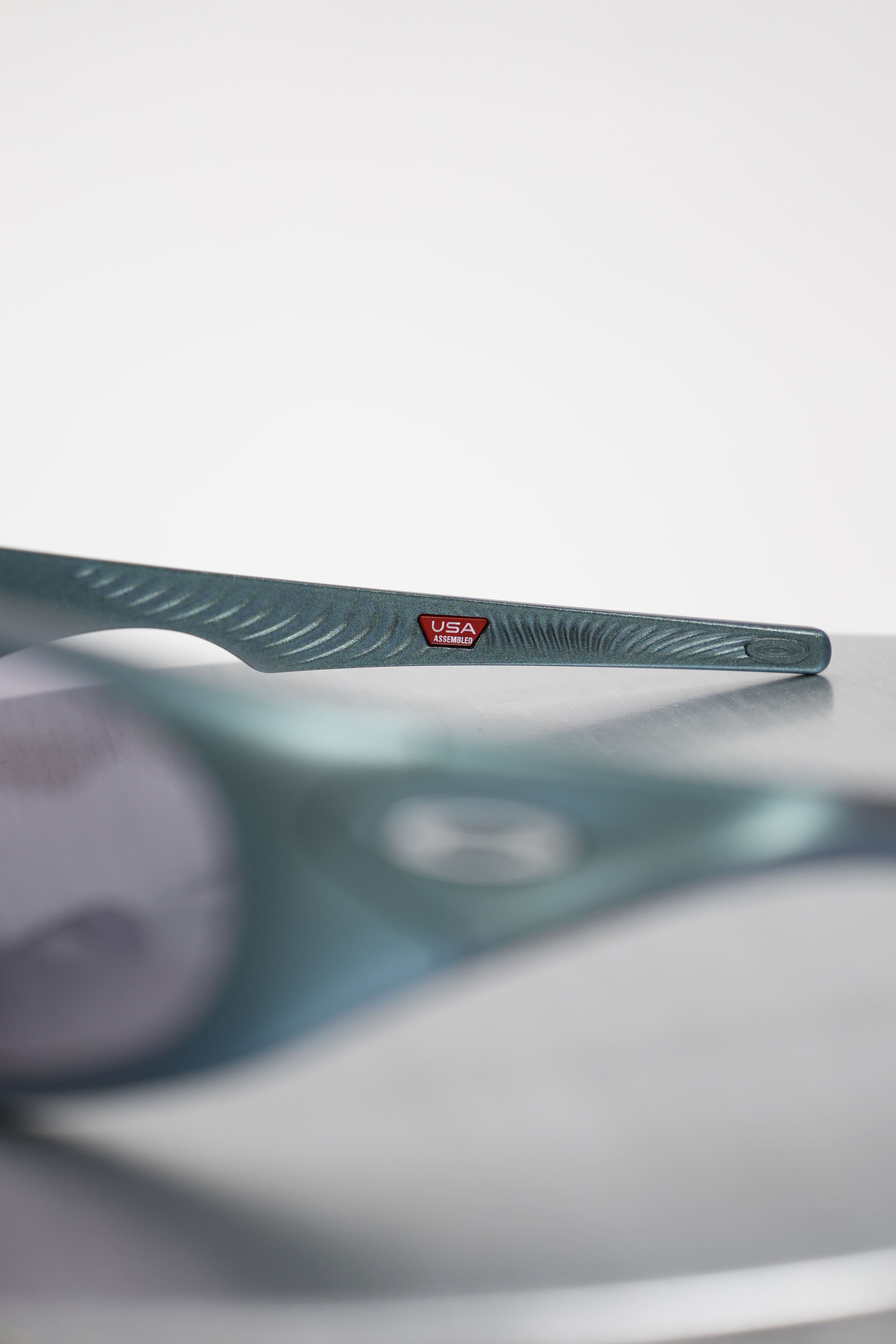 OAKLEY Neoforma 太陽眼鏡 0OO9528-0260