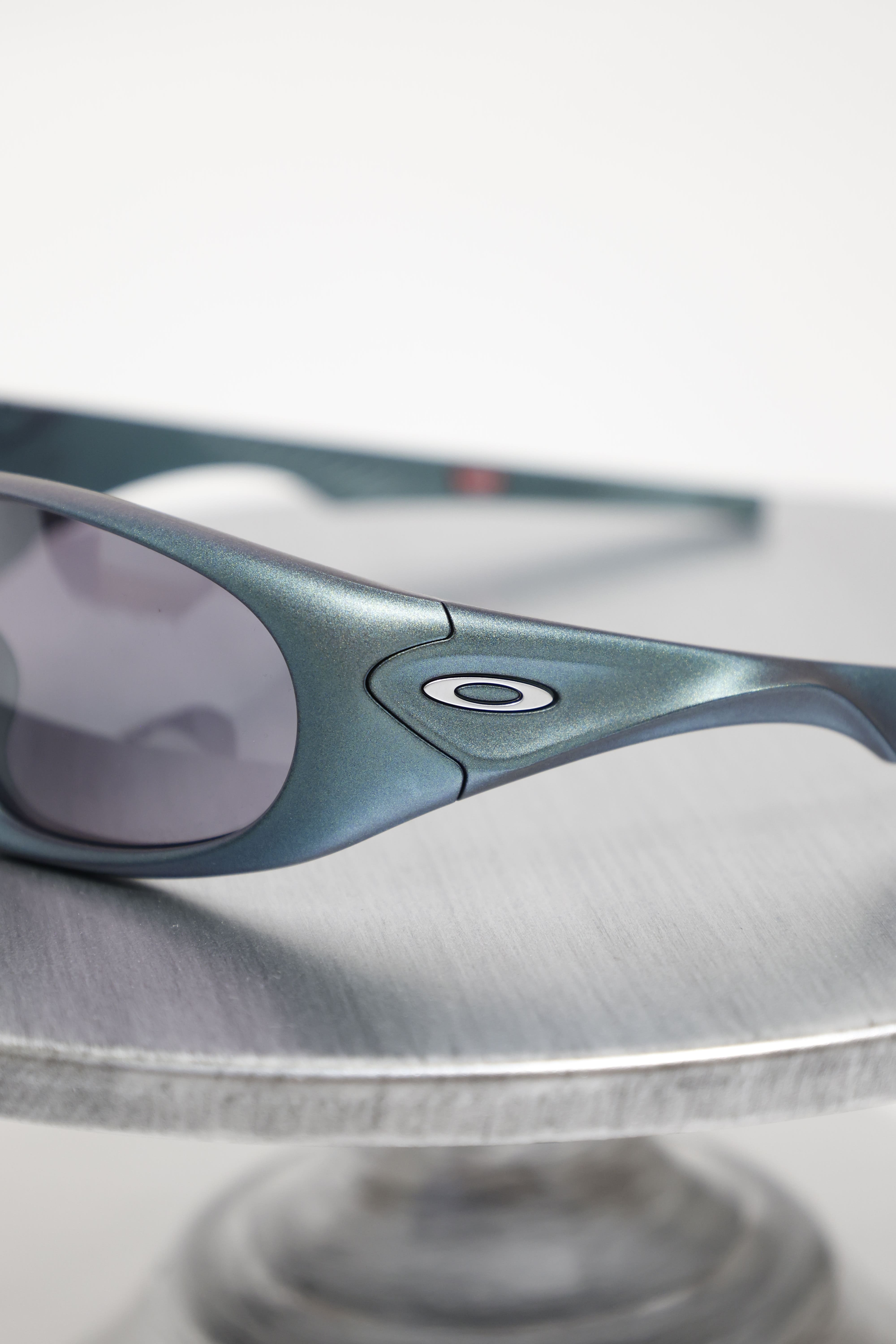OAKLEY Neoforma 太陽眼鏡 0OO9528-0260