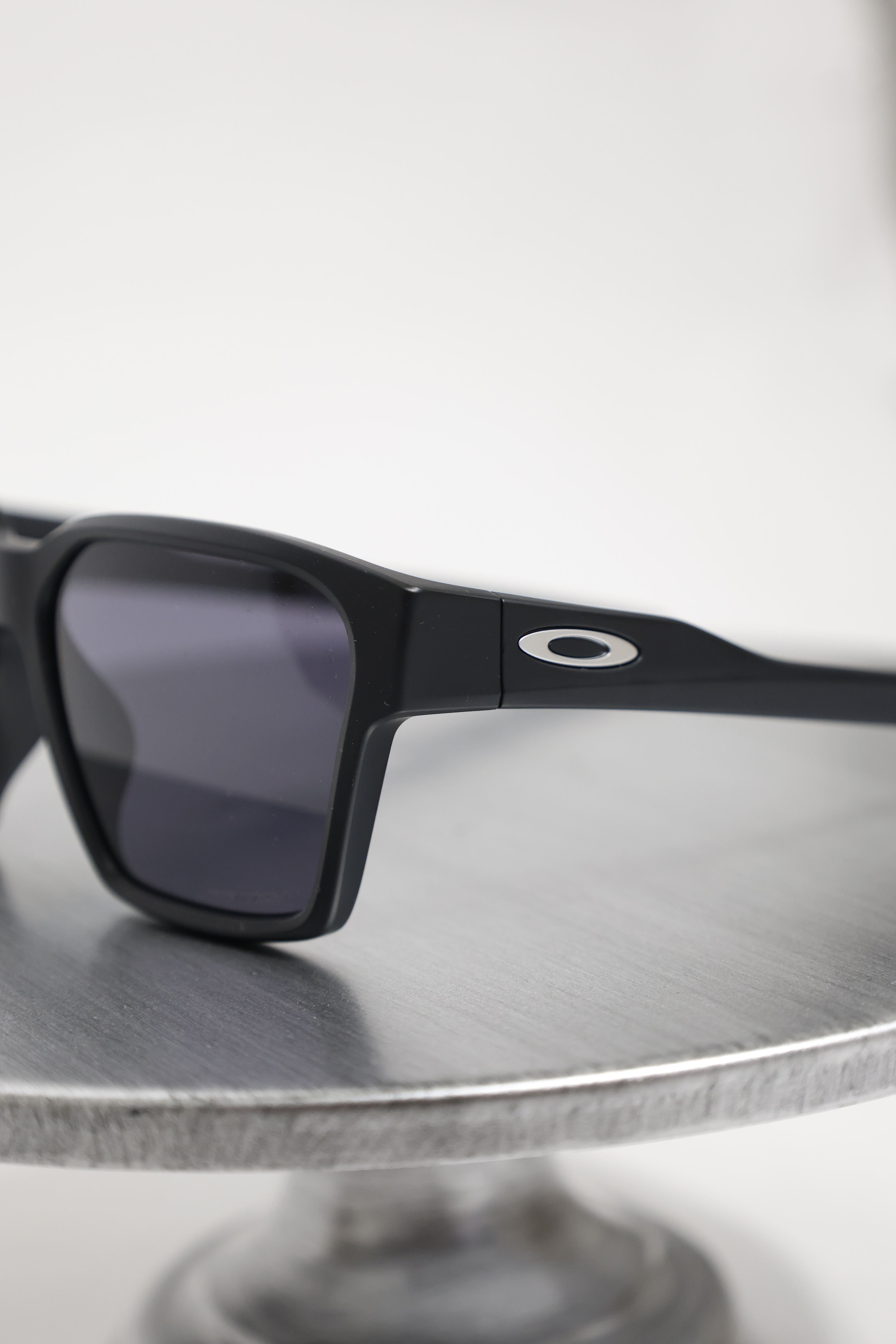 OAKLEY BRIZA 太陽眼鏡 0OO9497-0158