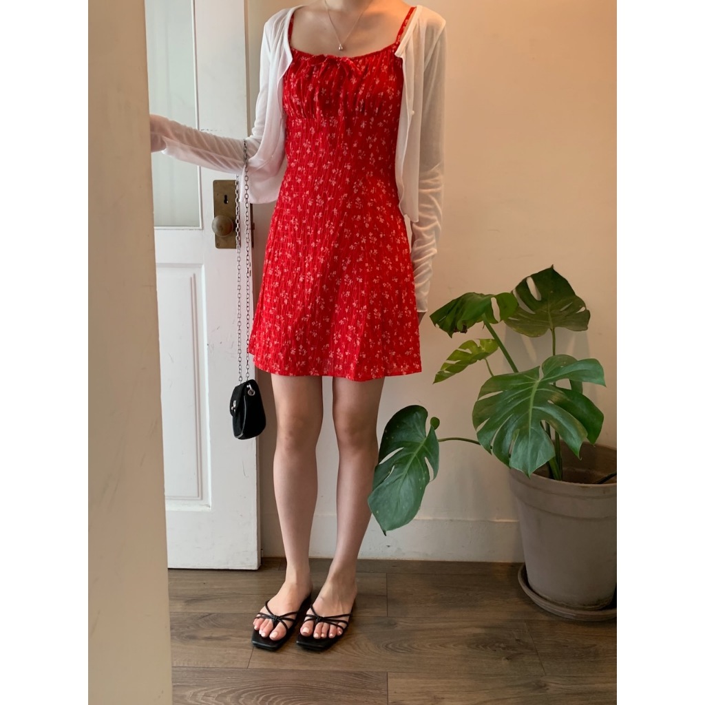 A18 今夏第一件碎花抓皺細肩帶洋裝 #5271