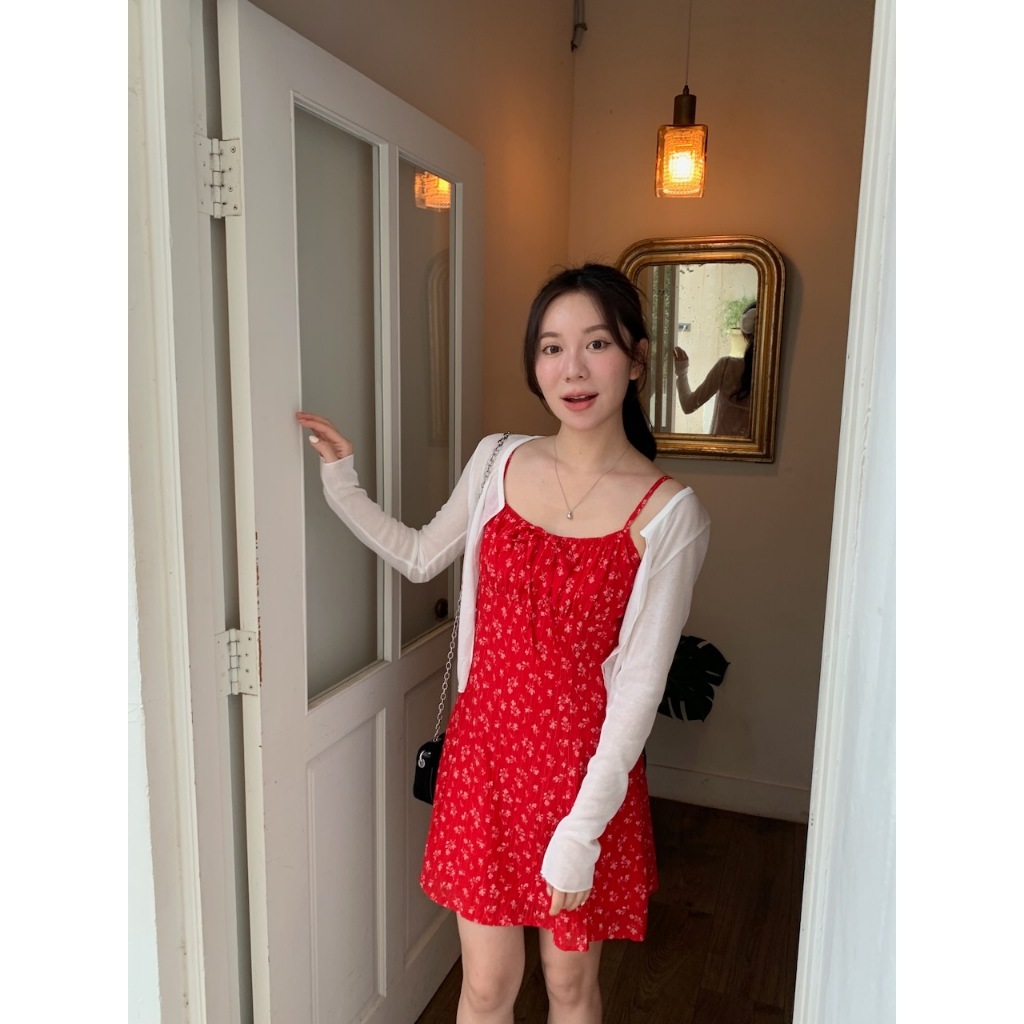 A18 今夏第一件碎花抓皺細肩帶洋裝 #5271