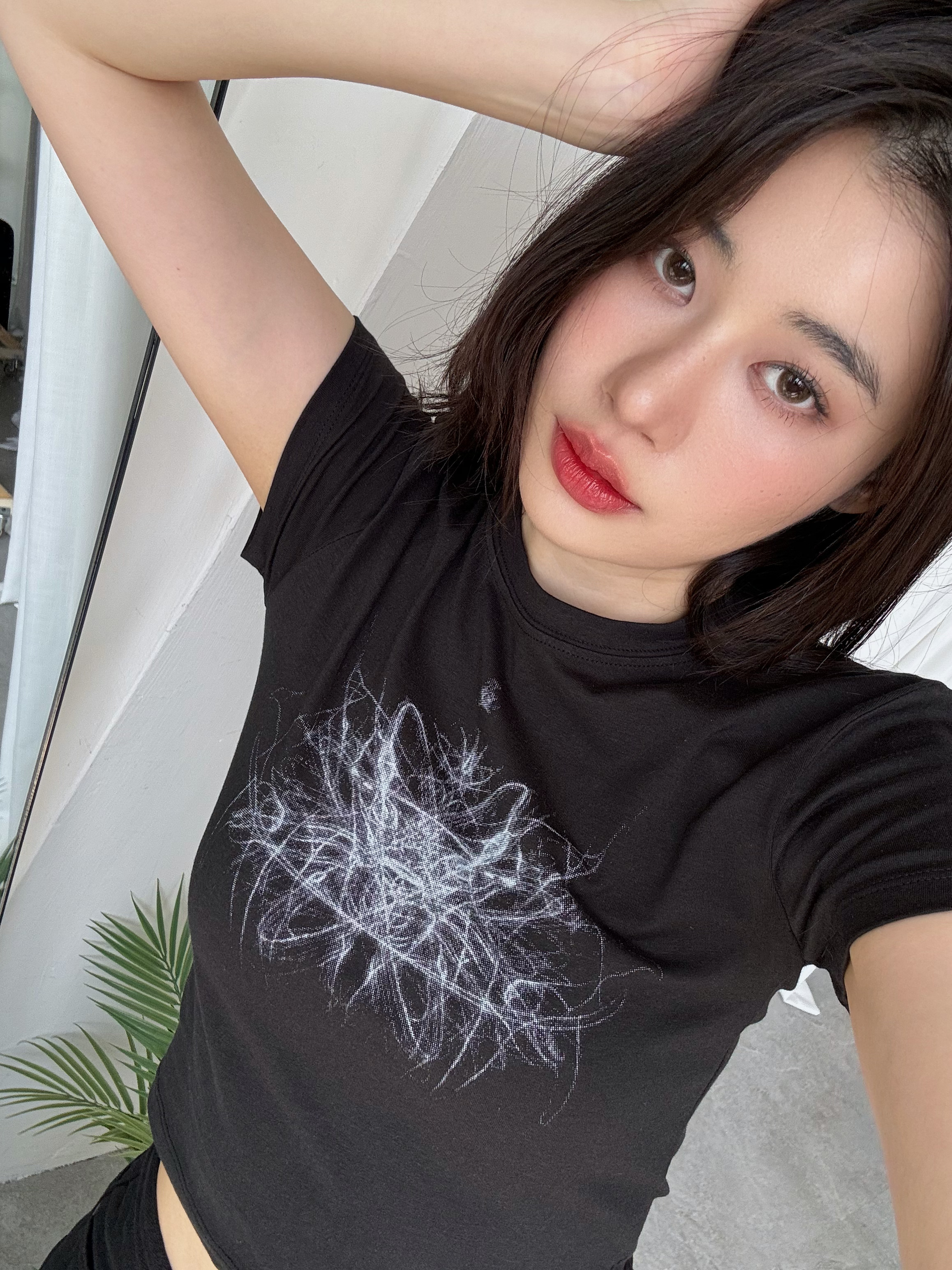 荊棘感包身印花短T