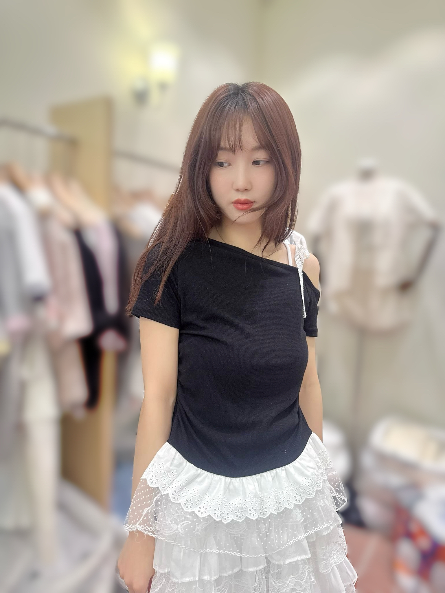 BE02 胸26-48 長24.5 $469 (一口價)