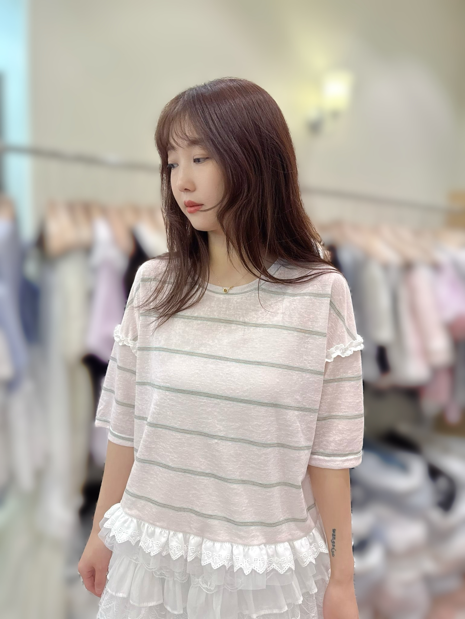 BE07 胸50 長22 $439 (一口價)