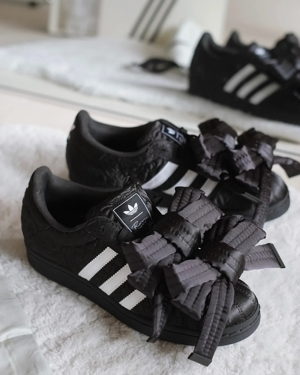 (預訂) Caroline Hu x Adidas Superstar【三色】