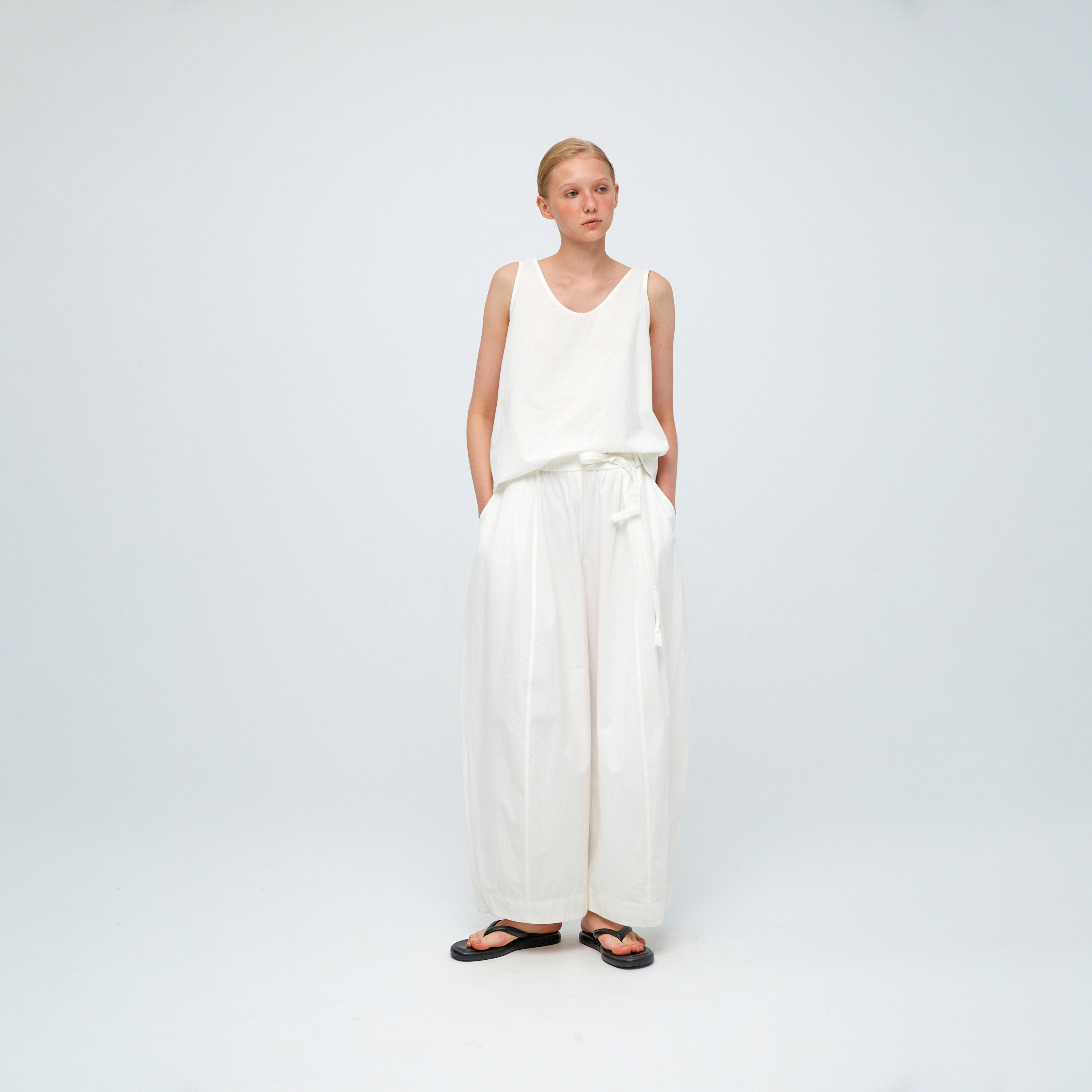 10 MOOn  Dance White Paper-Touch Cotton Tank Top