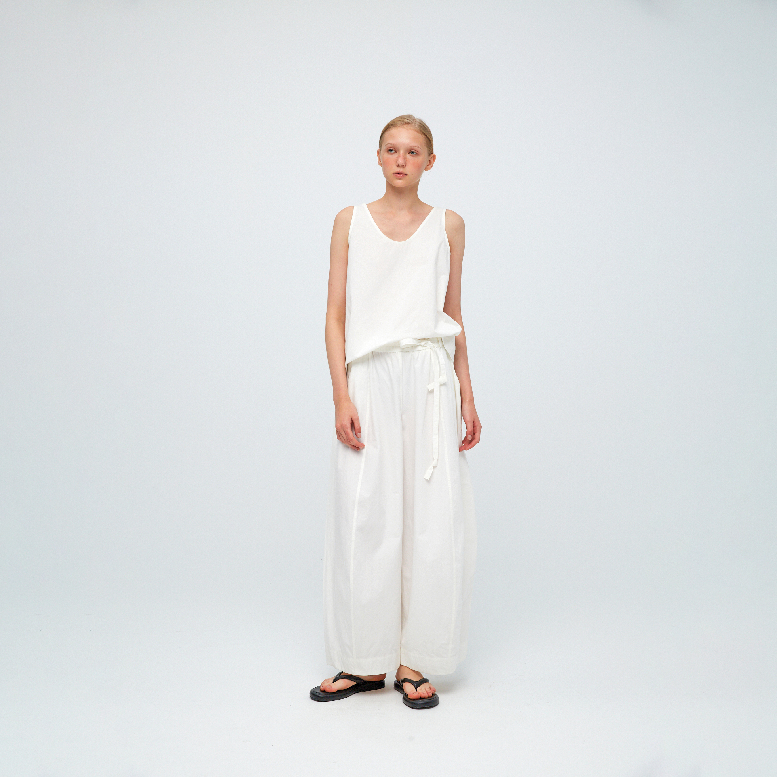 10 MOOn  Dance White Paper-Touch Cotton Tank Top