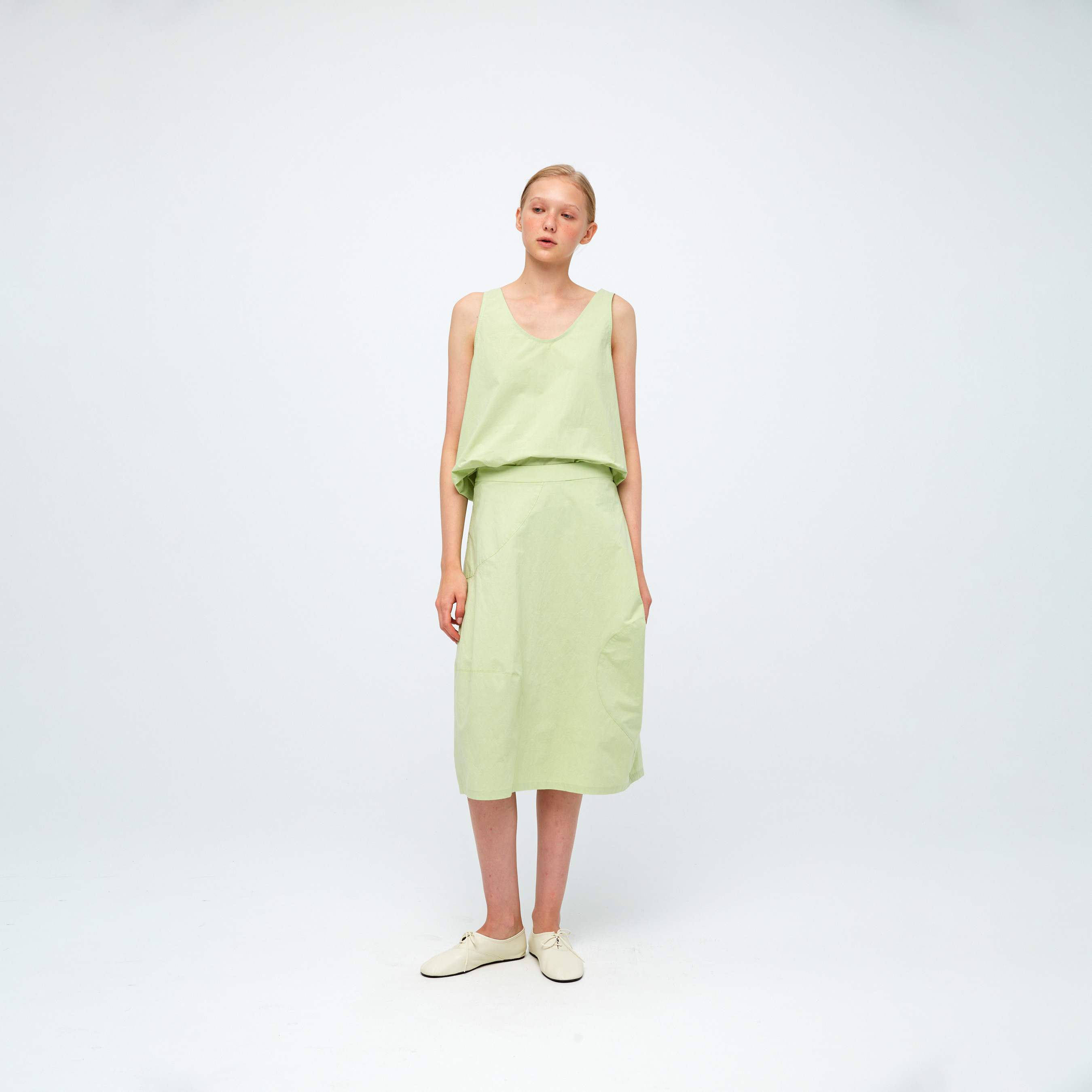 10 MOOn  Reed Green Paper-Touch Cotton Tank Top