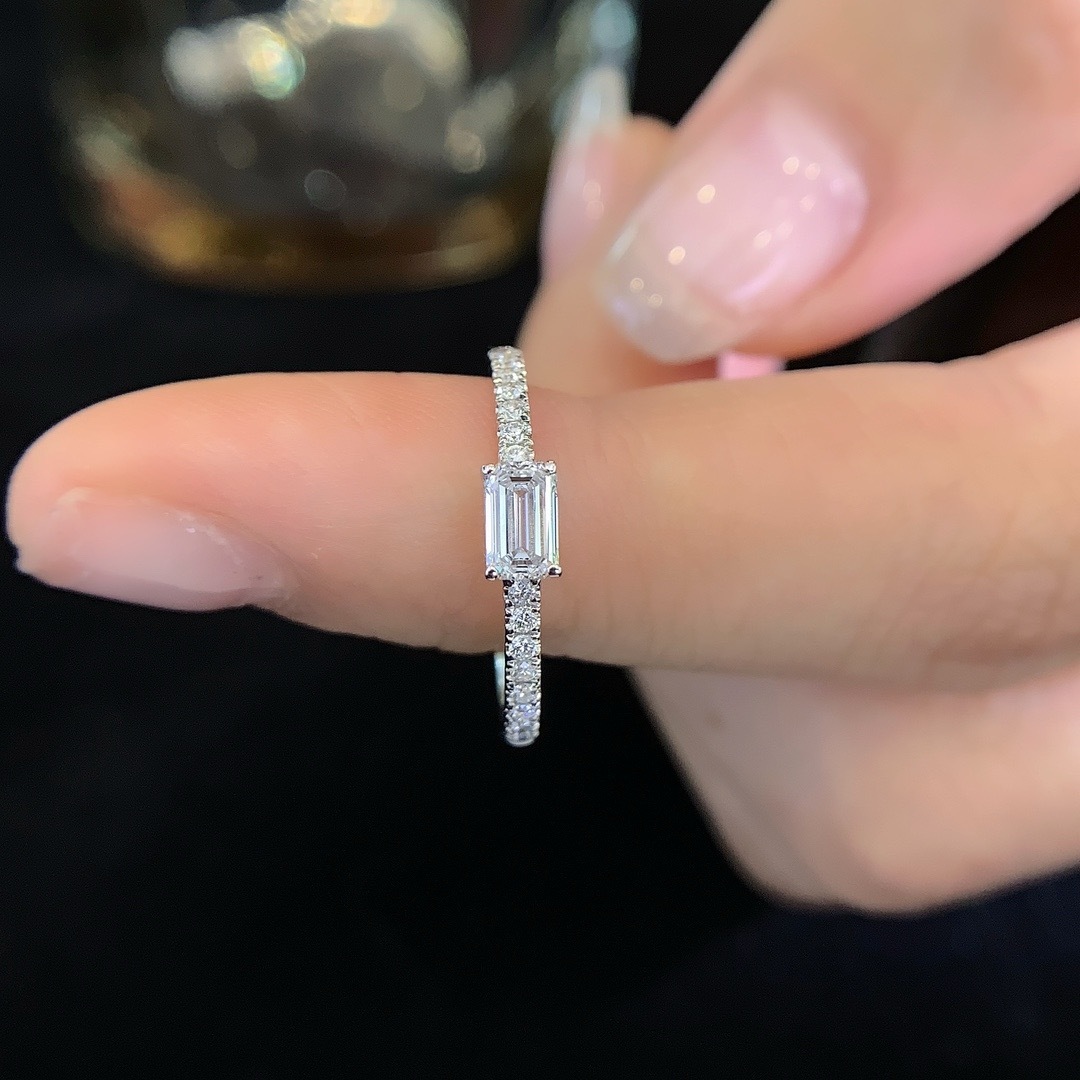 (U) 9K培育鑽0.3卡祖母綠 (D vvs)  (副石0.1CT) (包證書) #0610STA
