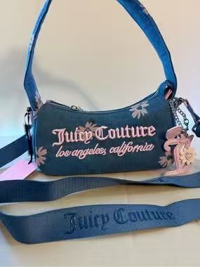 【預購】JUICY COUTURE H060310 雛菊牛仔肩背包