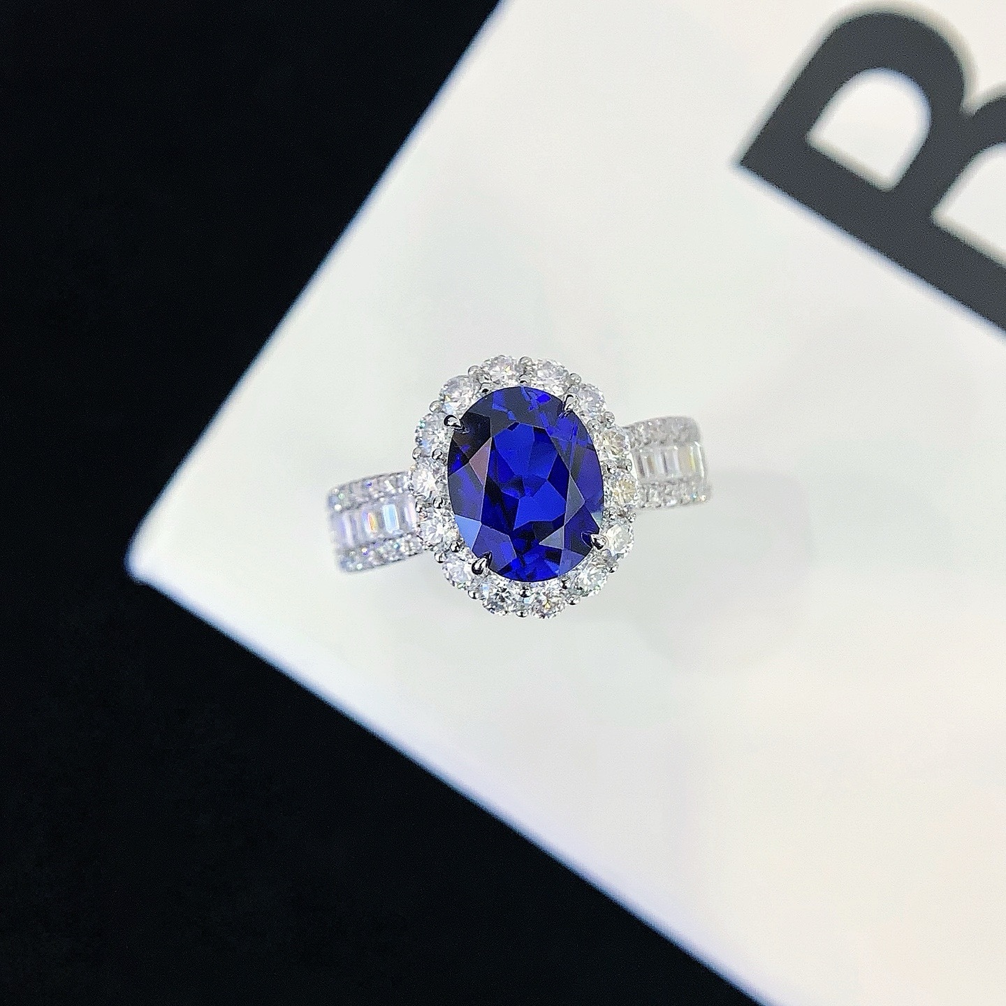 (AB) 9K培育藍寶橢圓：2卡  (副石1CT) (包證書) #0610STA