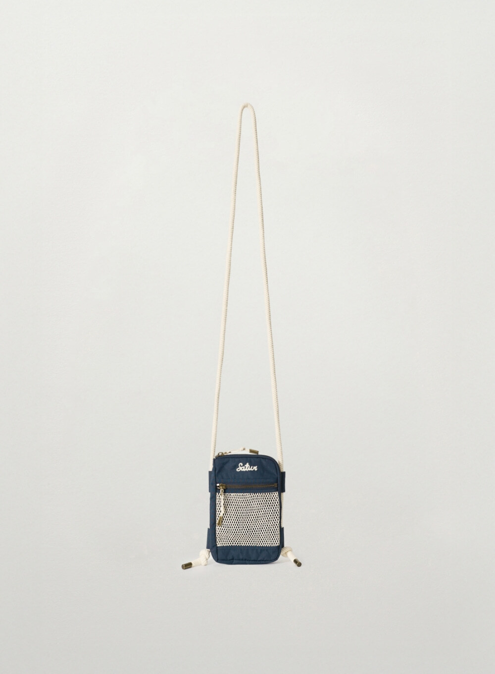 【入LIVECODE一件減至$328😱🔥！】【韓國大熱品牌😍朴圭瑛SEVENTEEN同款！】【SATUR】Net Pocket Travel Cross Bag (3 Colors)